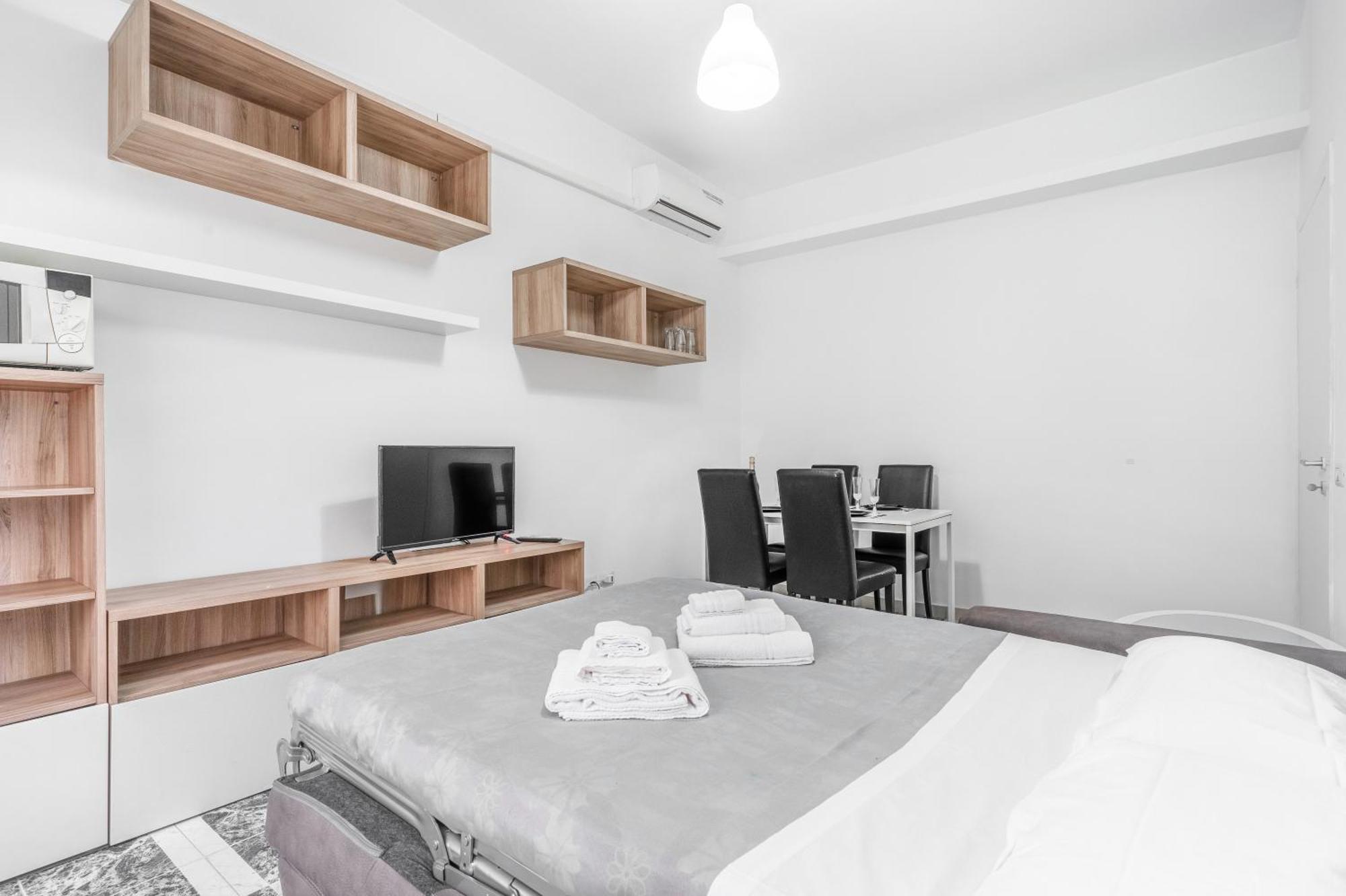 Navigli Duomo - Chateau Milan, Metro M2 E Parcheggio Gratuito Milan