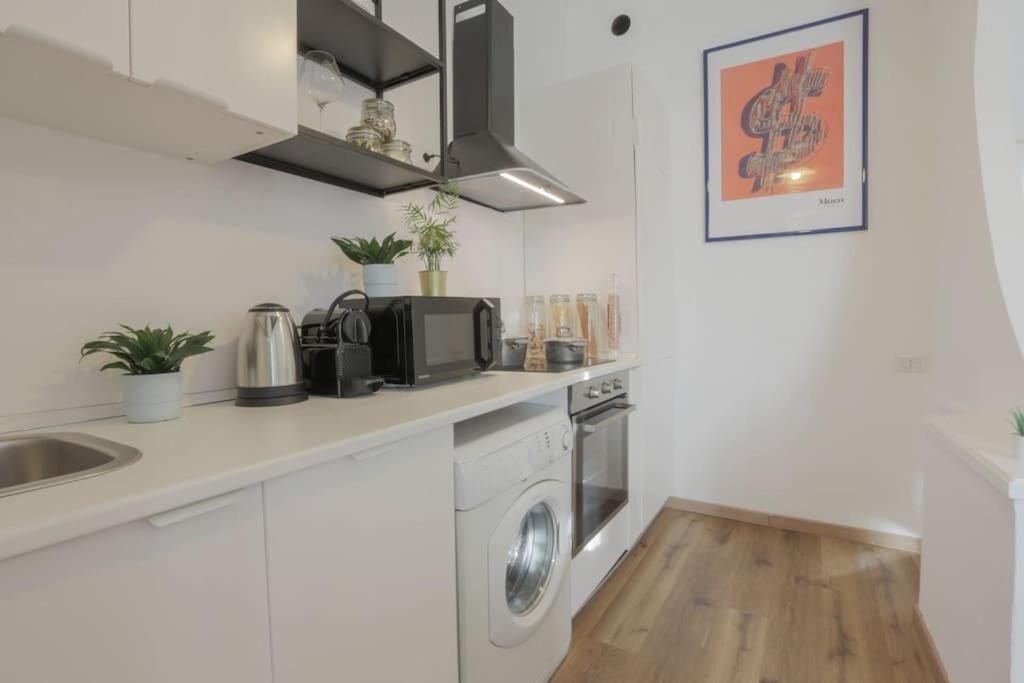 Appartement *navigli Art Attic*designarea Milan-wifi-netflix Milaan