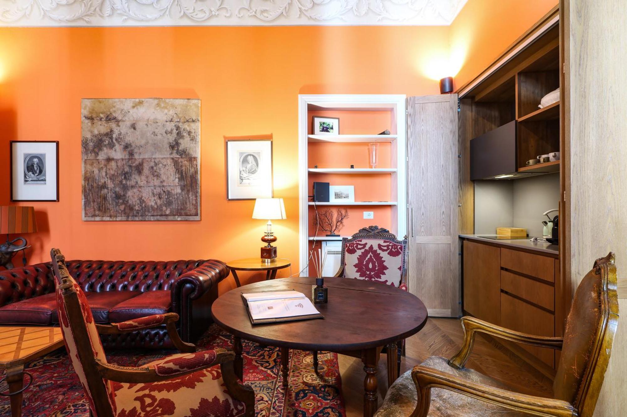 Prestige Boutique - Montenapoleone * Milano