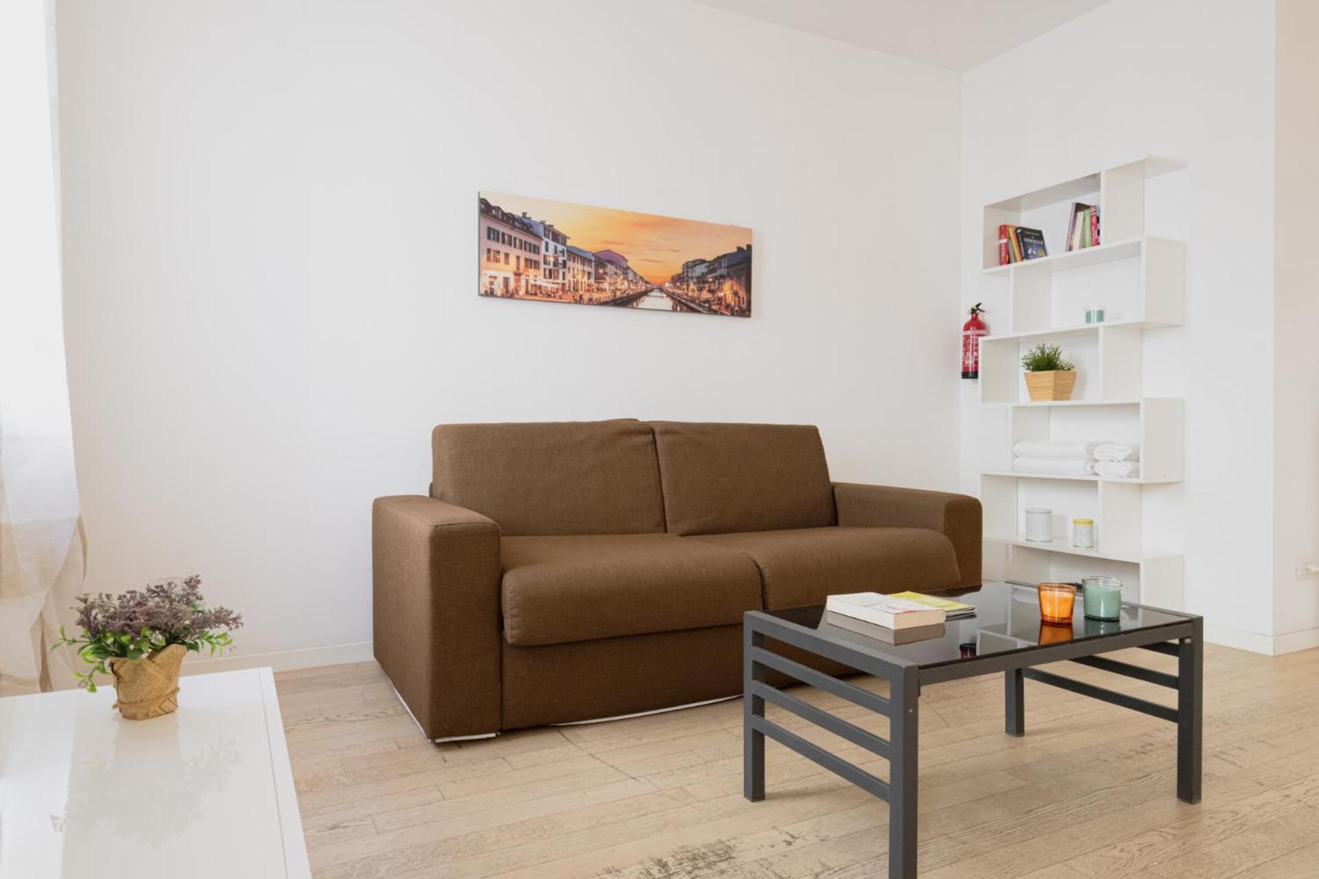 Easylife - Stile E Comfort Sui Navigli Milano