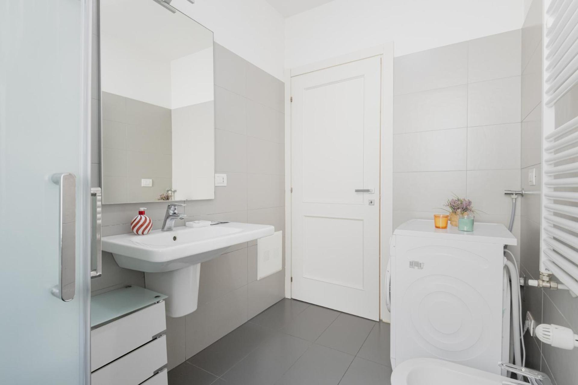 Easylife - Stile E Comfort Sui Navigli *