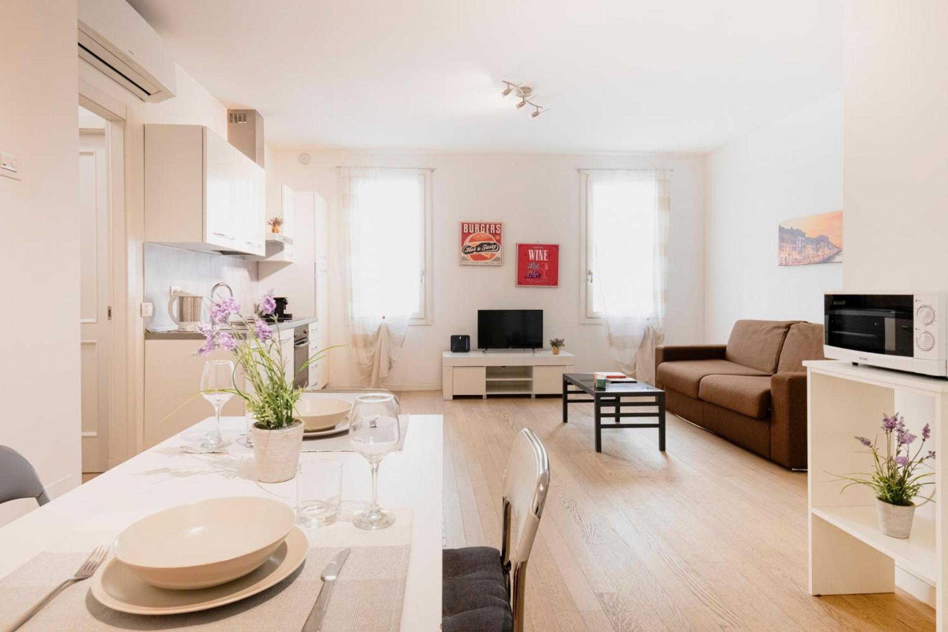 Easylife - Stile E Comfort Sui Navigli Leilighet