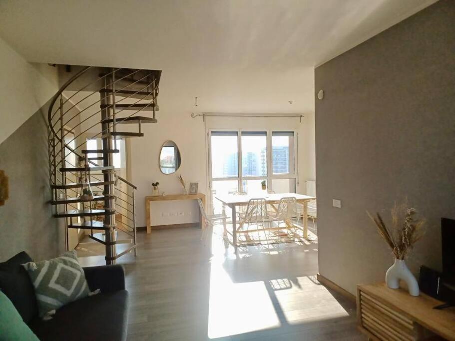 Sui Generis Penthouse With Terraces *