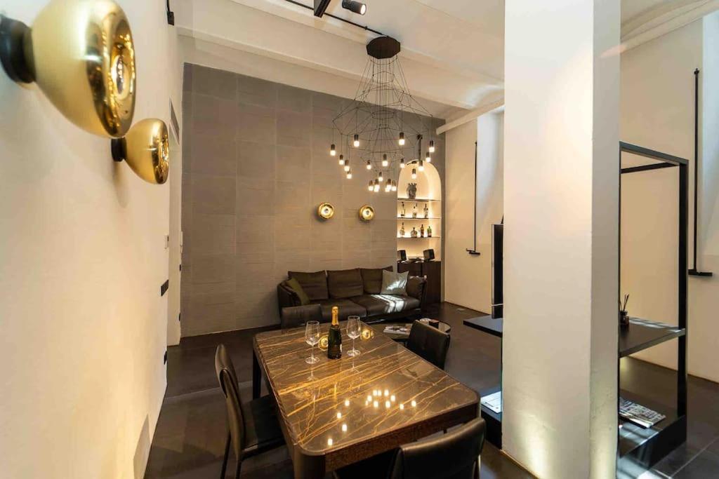 Appartamento Prestigioso Loft In San Babila A 5 Min. Dal Duomo *