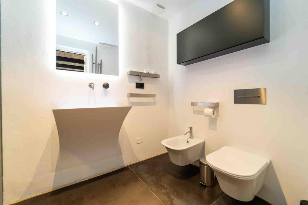 Prestigioso Loft In San Babila A 5 Min. Dal Duomo Milano