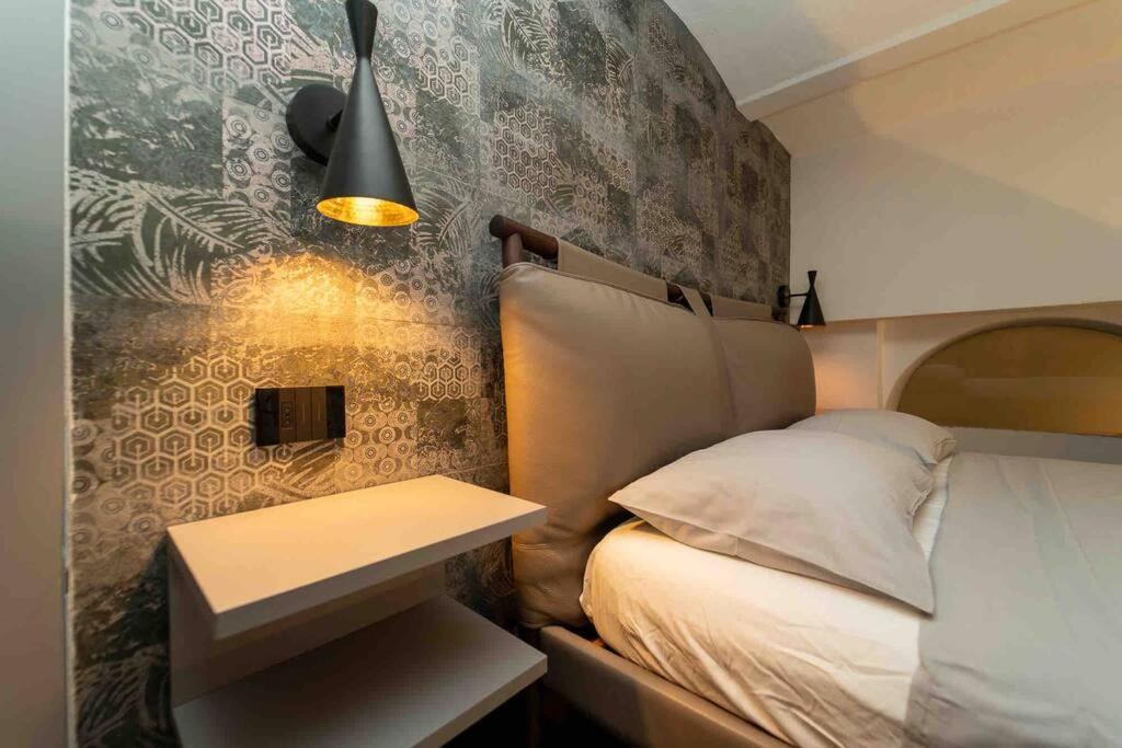 Appartamento Prestigioso Loft In San Babila A 5 Min. Dal Duomo Milano