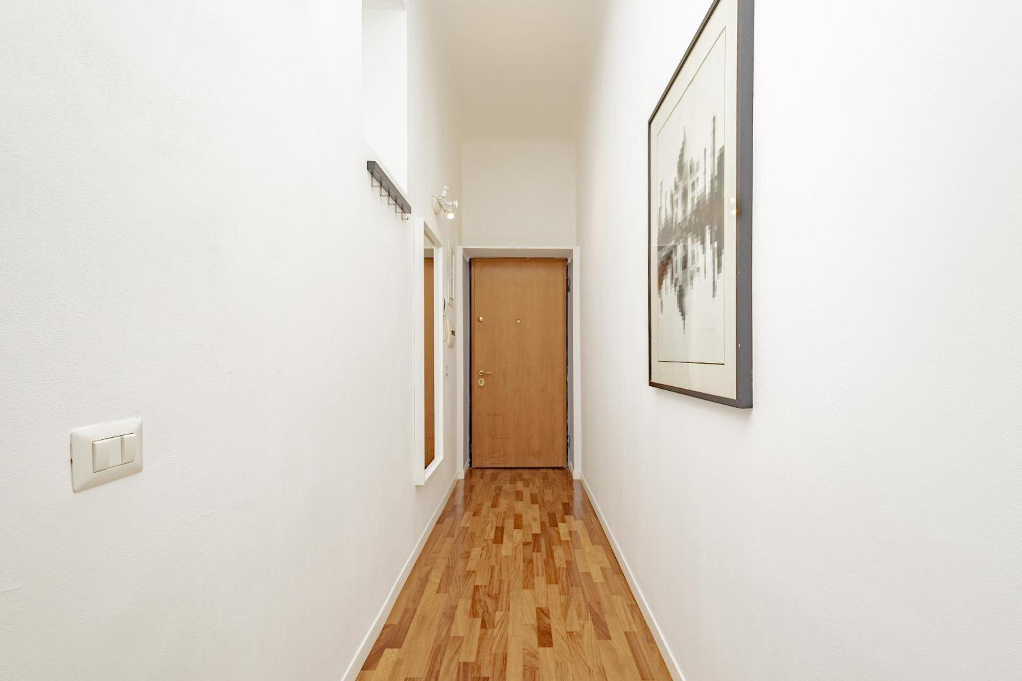 Xenia - Cozy Luminous Flat Near Navigli * Milaan