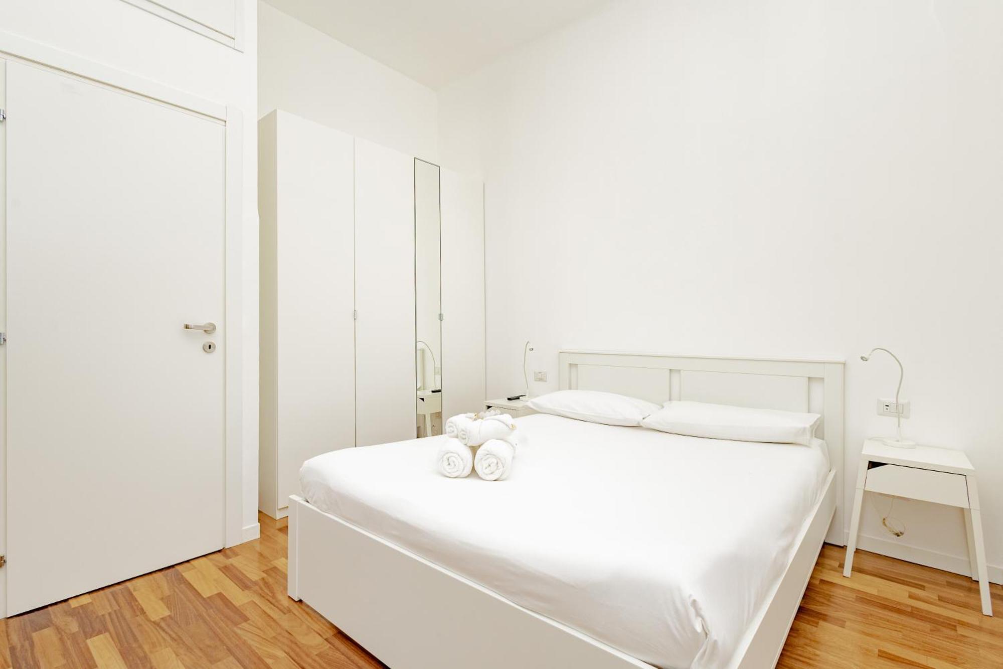 Xenia - Cozy Luminous Flat Near Navigli Appartement Milaan