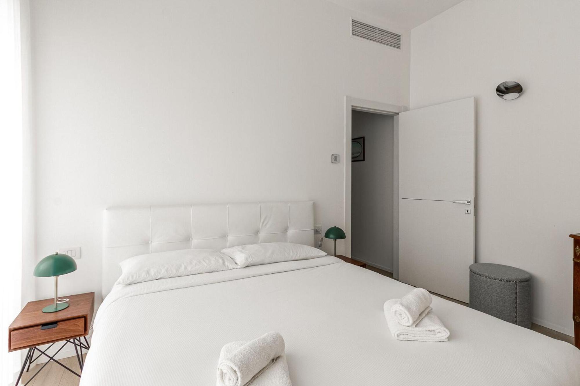 Lejlighed 1br Uberto Visconti Di Modrone A With Balcony In