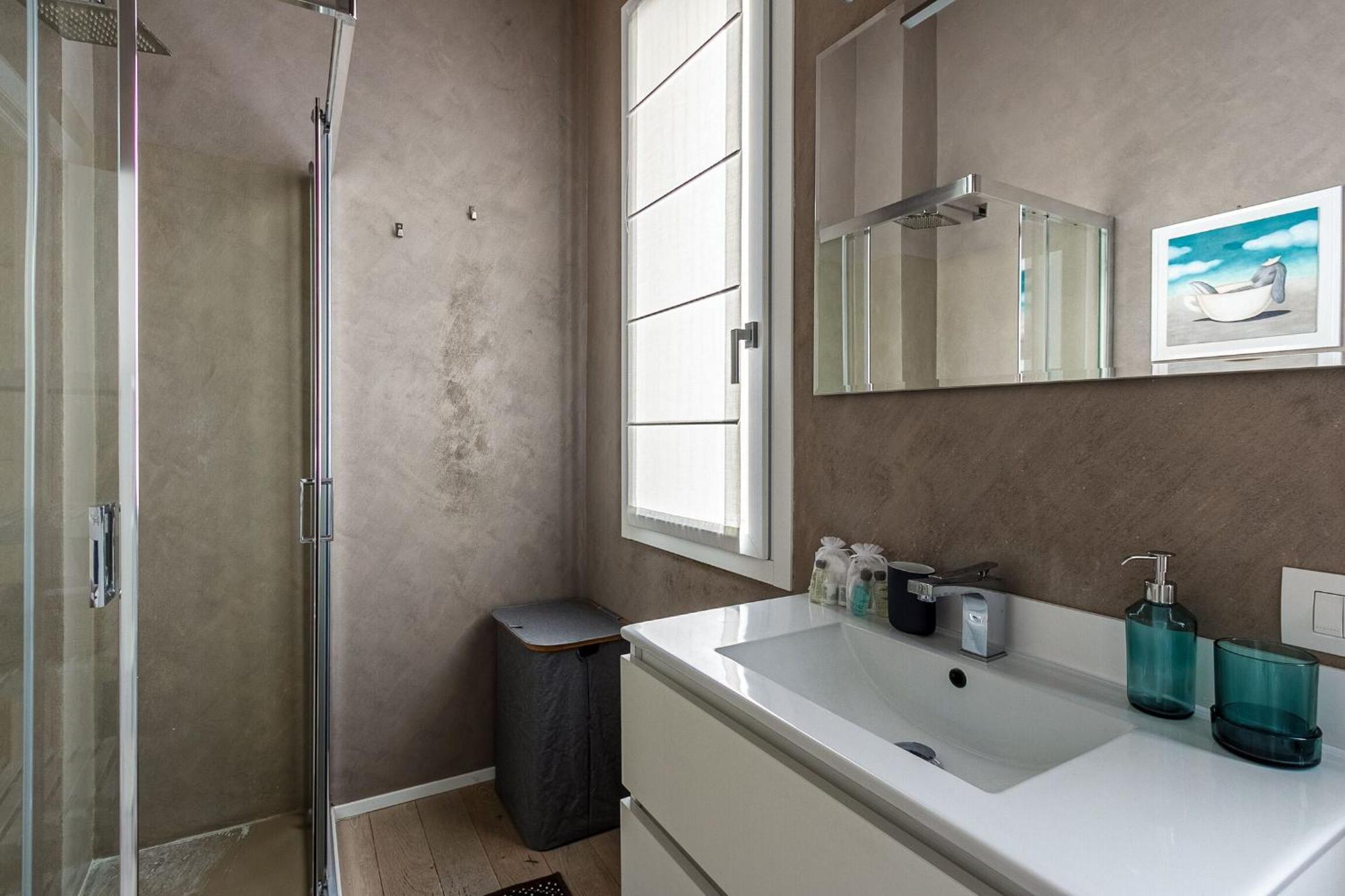 Lejlighed 1br Uberto Visconti Di Modrone A With Balcony In
