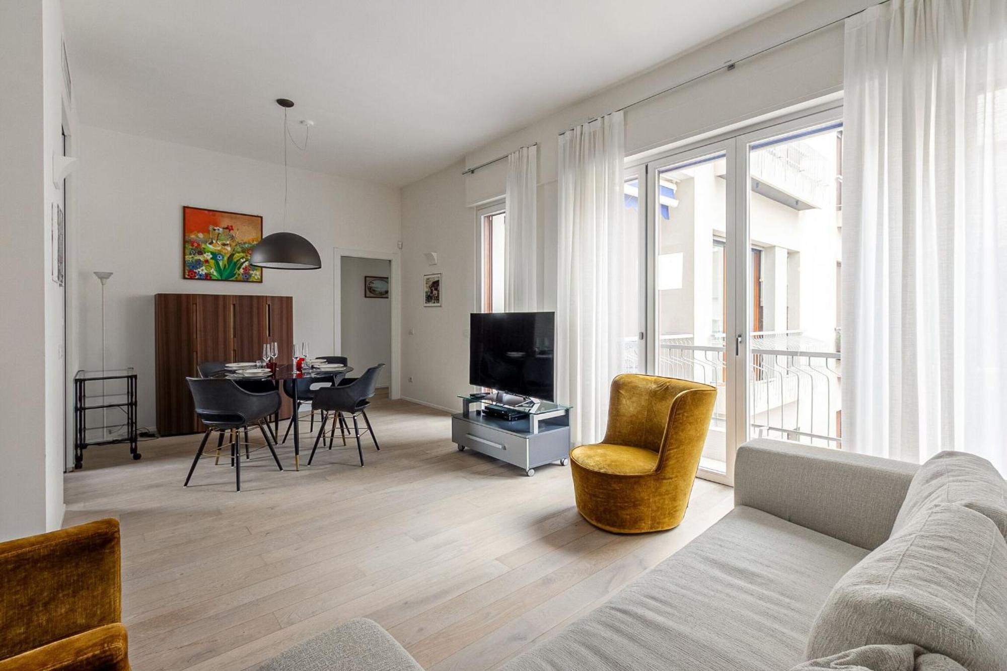 Lejlighed 1br Uberto Visconti Di Modrone A With Balcony In *