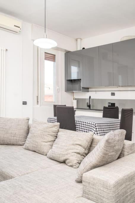 Appartamento Grazioso In Bicocca Con Ac E Wi-fi *