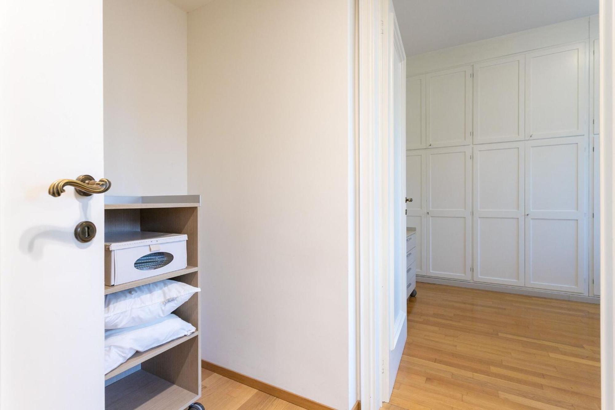 Serra 2br With Terrace By Halldis * Milano