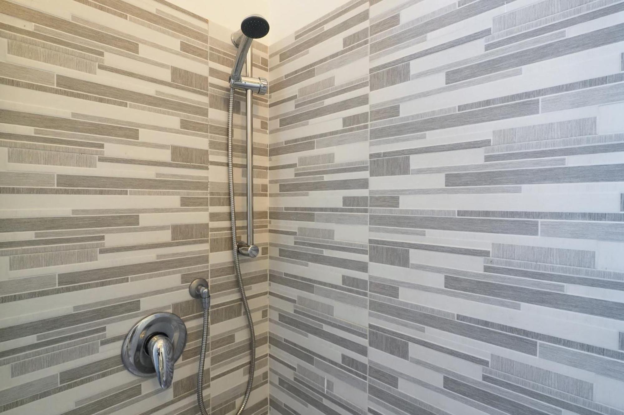 Contempora - Bilocale Piazza Grandi, 3 *