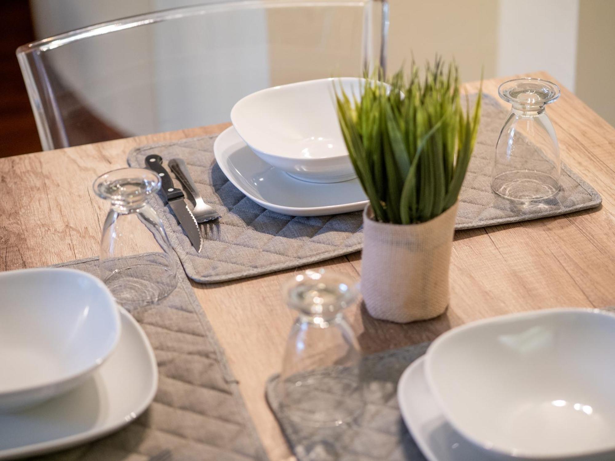 Flat In Center With Terrace, Near Garibaldi Fs *