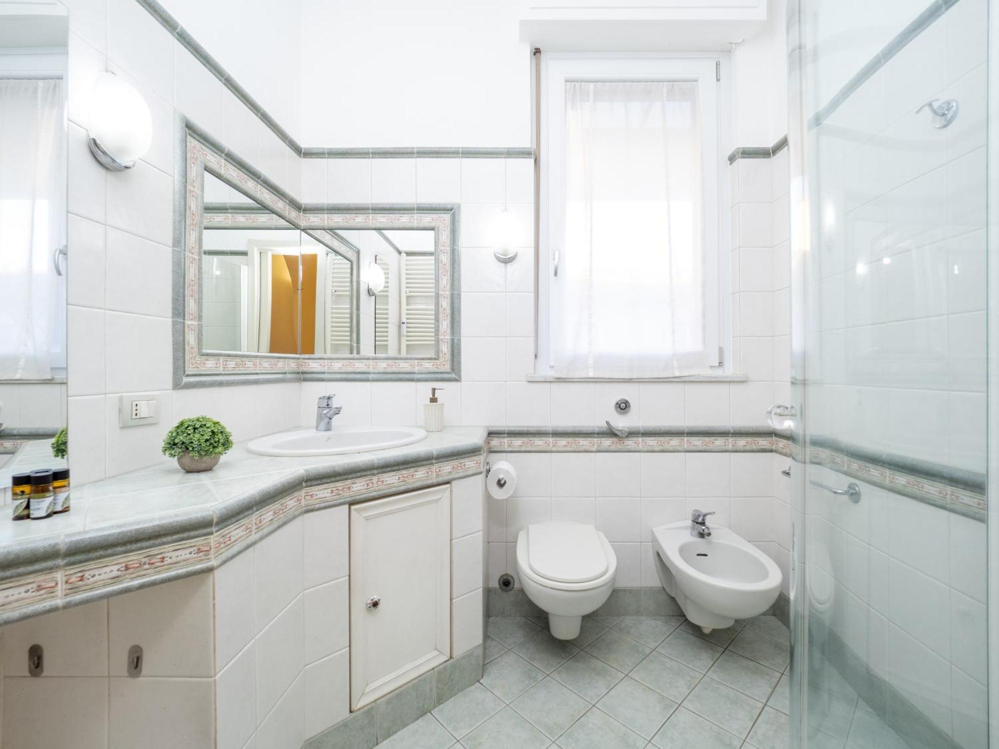 Lejlighed Flat In Center With Terrace, Near Garibaldi Fs
