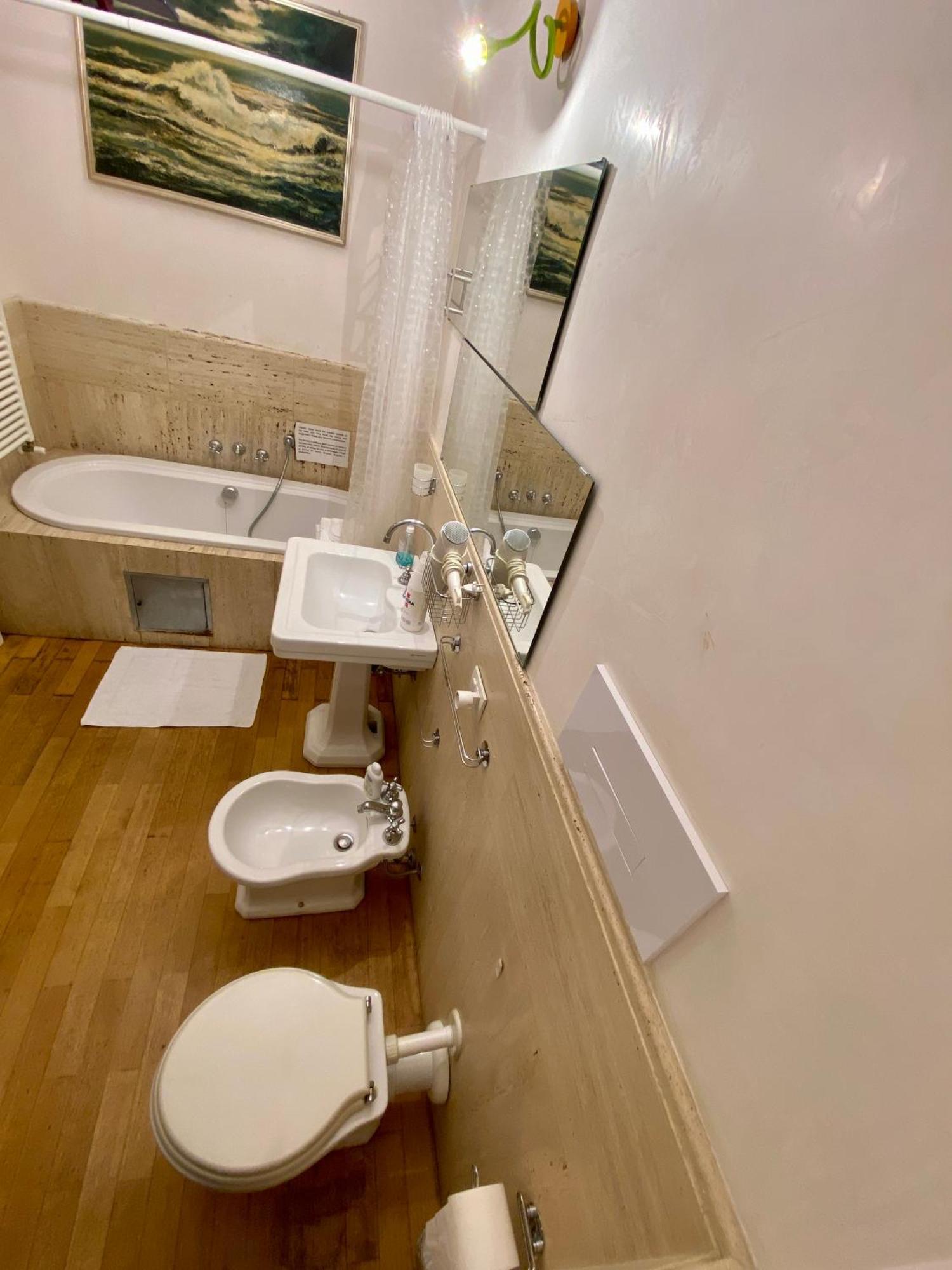 Your Downtown In Apartment