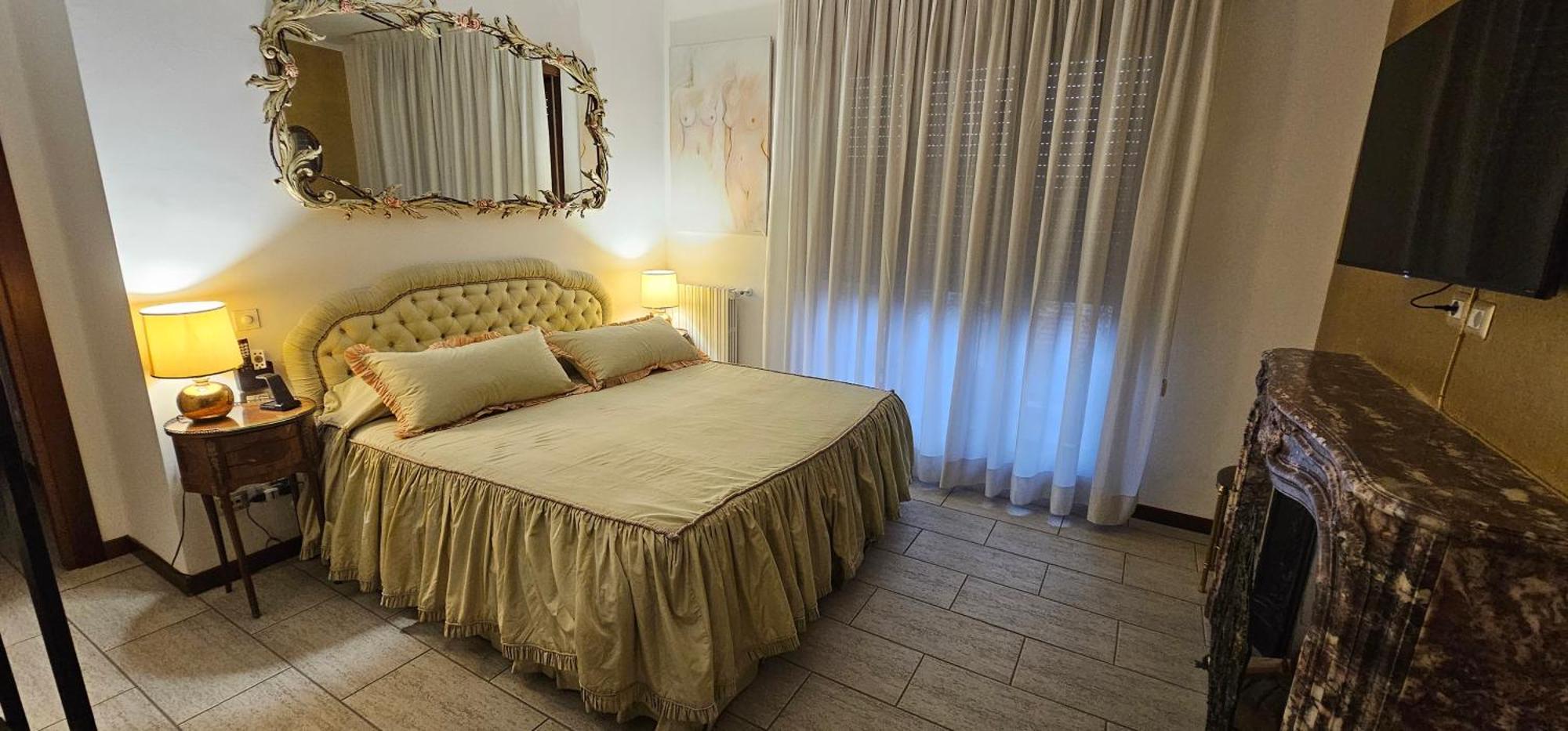 Ideal For Families,pets,business Apartment Milan