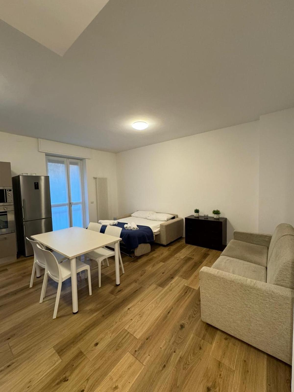 Apartment 15min Metro Duomo - Rho Fiera - Skyscraper Kitchen