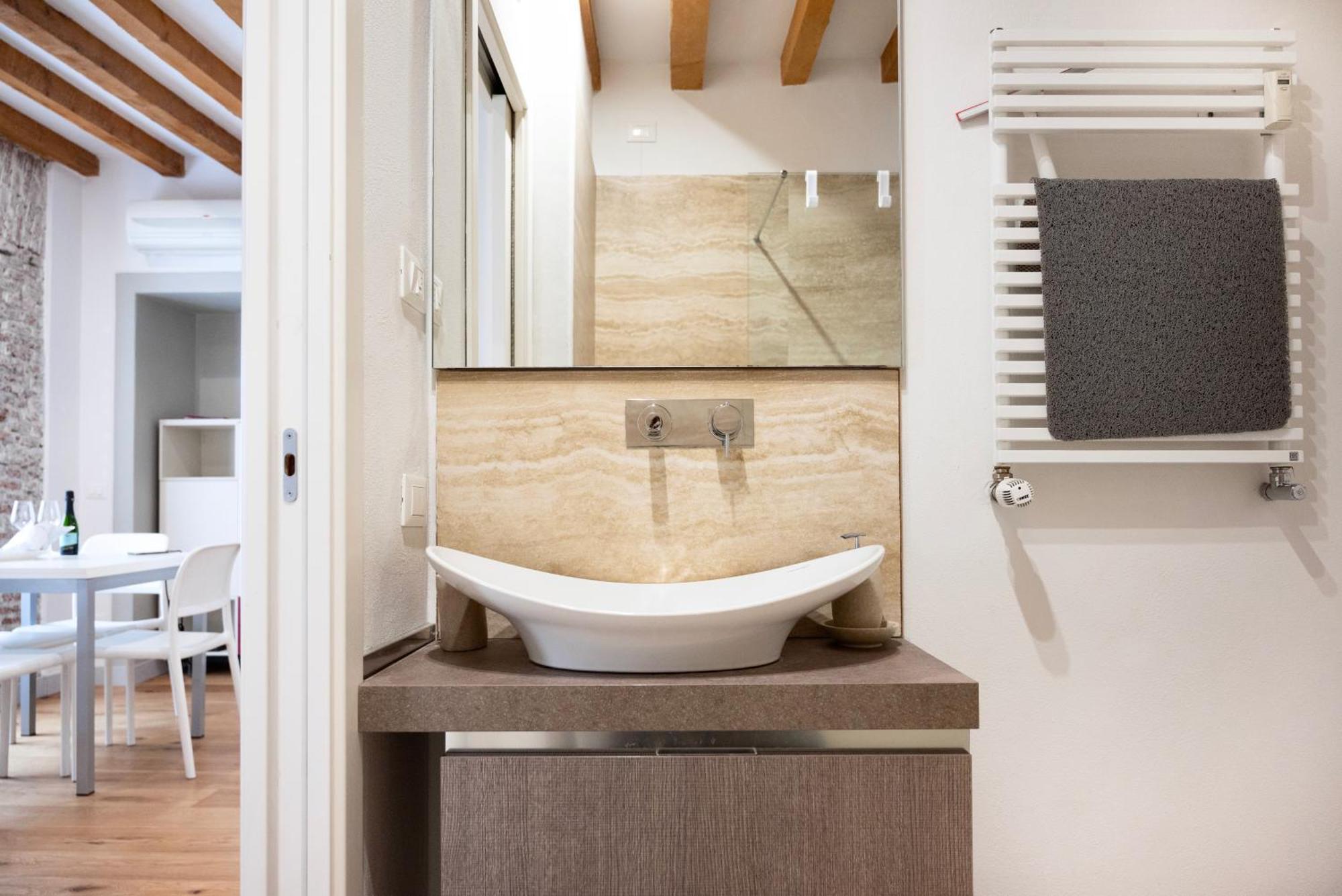 Milano Suite Home *
