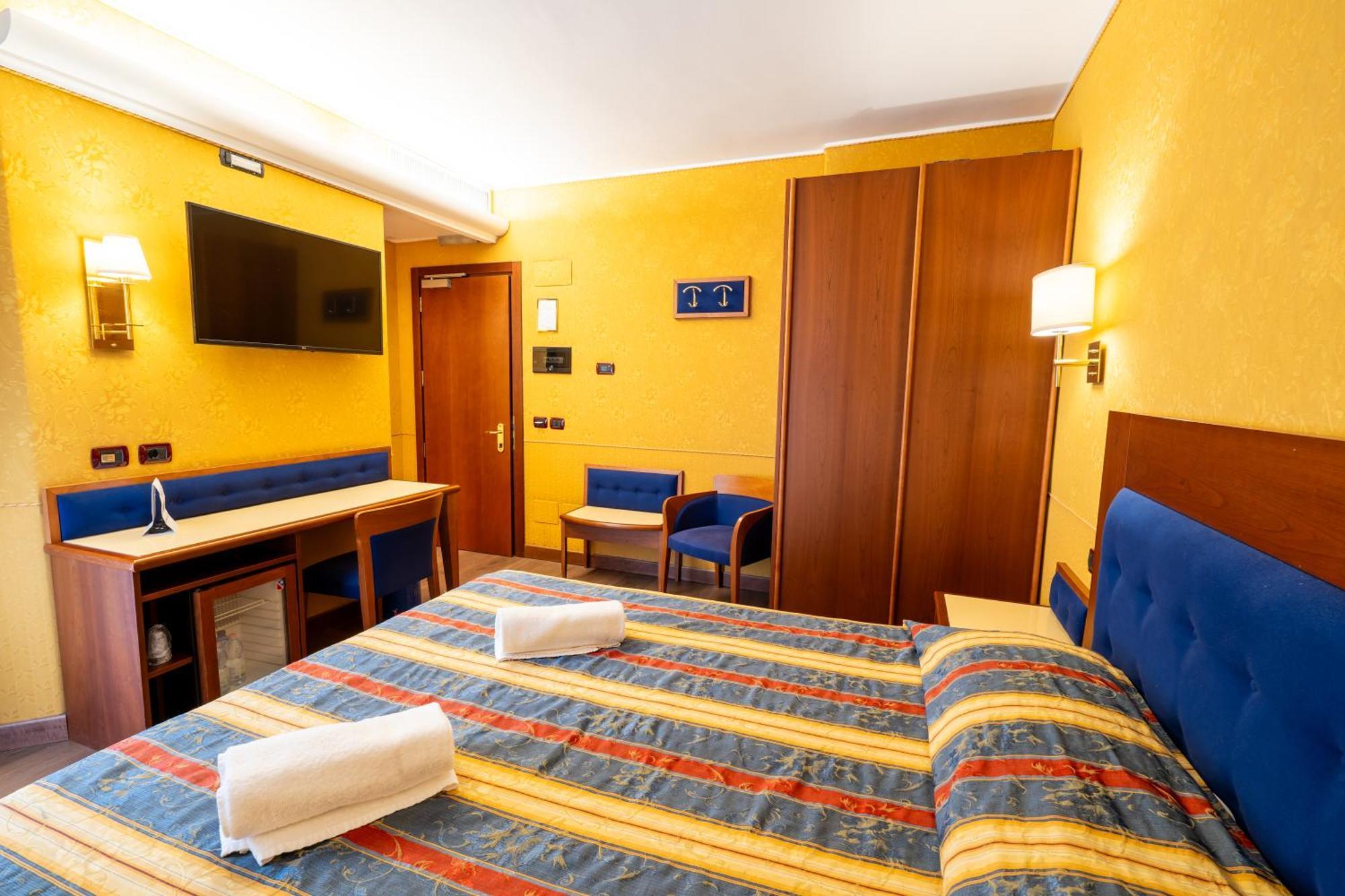 Hotel Des Etrangers 3*