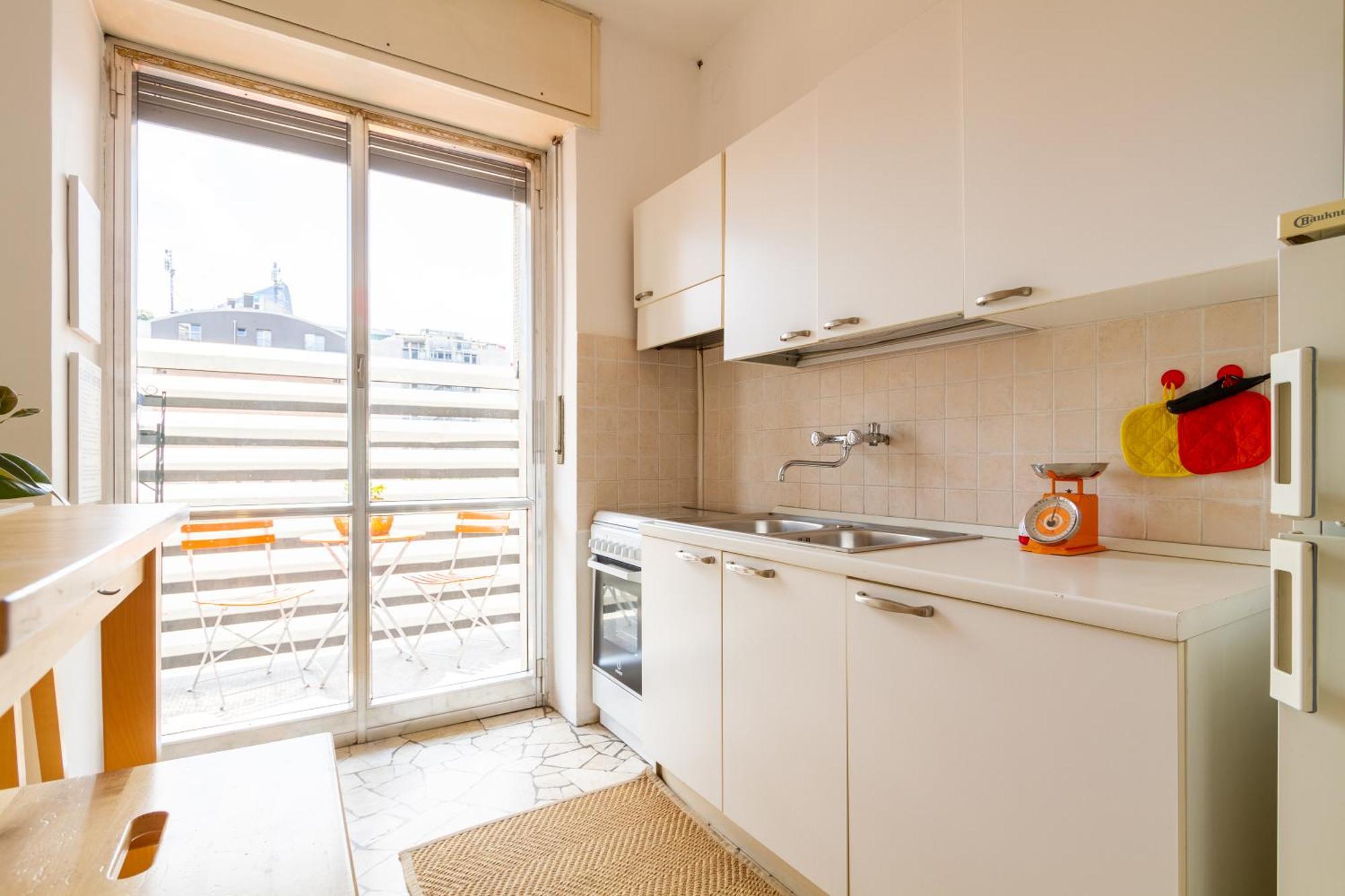Palazzo Lombardia - Station - Bighome Apartment