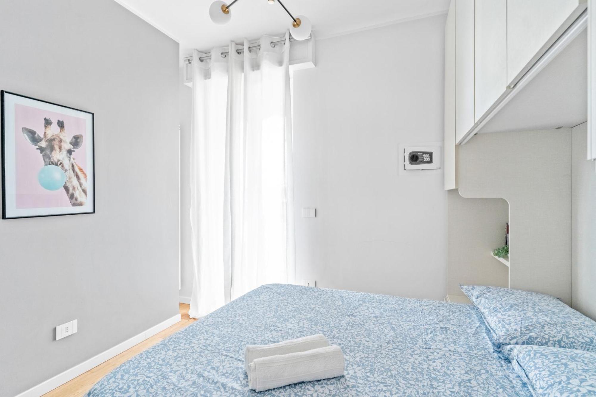 Pa211 -crescenzago- Romantic - Elegant - Large * Milano