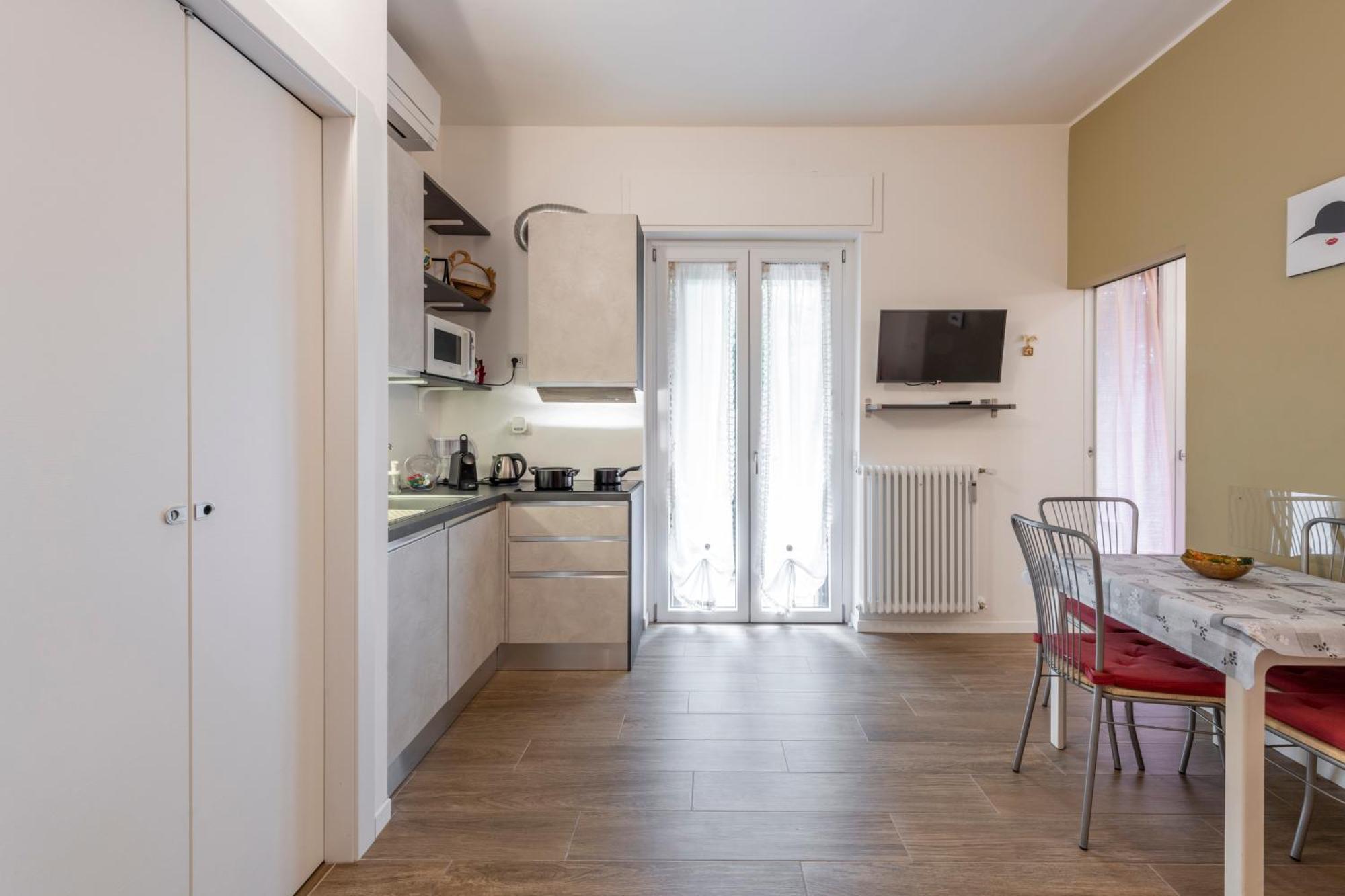 Lucky Flat, Un Momento Di Relax. * Milano