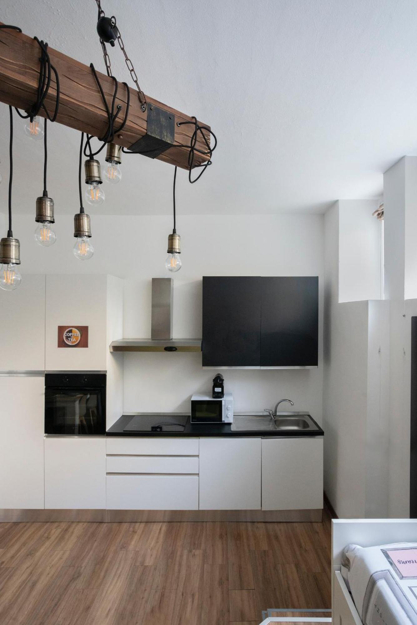 Elegant Sweet - Milan, 15 Minute Duomo Apartment Milan