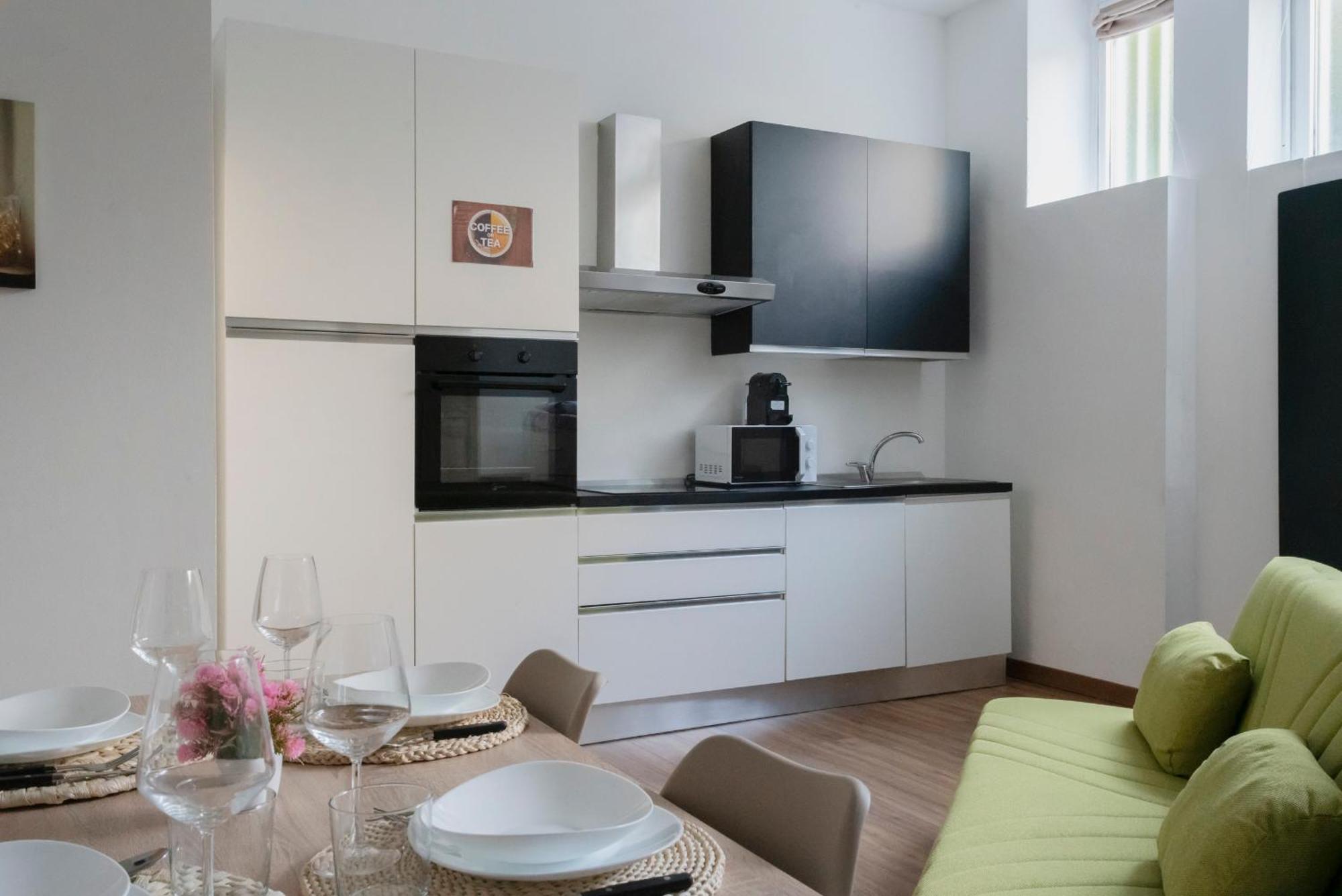 Elegant Sweet - Milan, 15 Minute Duomo Apartment Milan