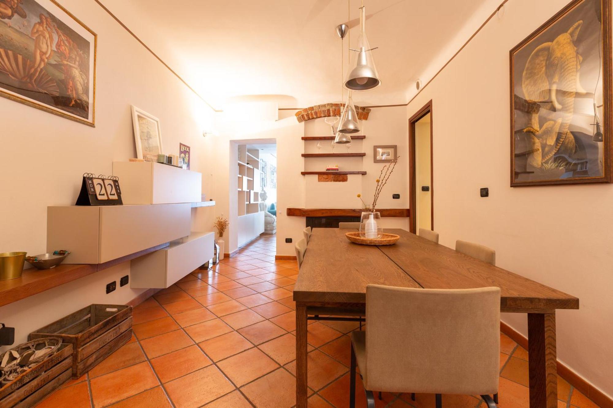 Cosy Two Bedroom Close To Navigli Apartment Milan