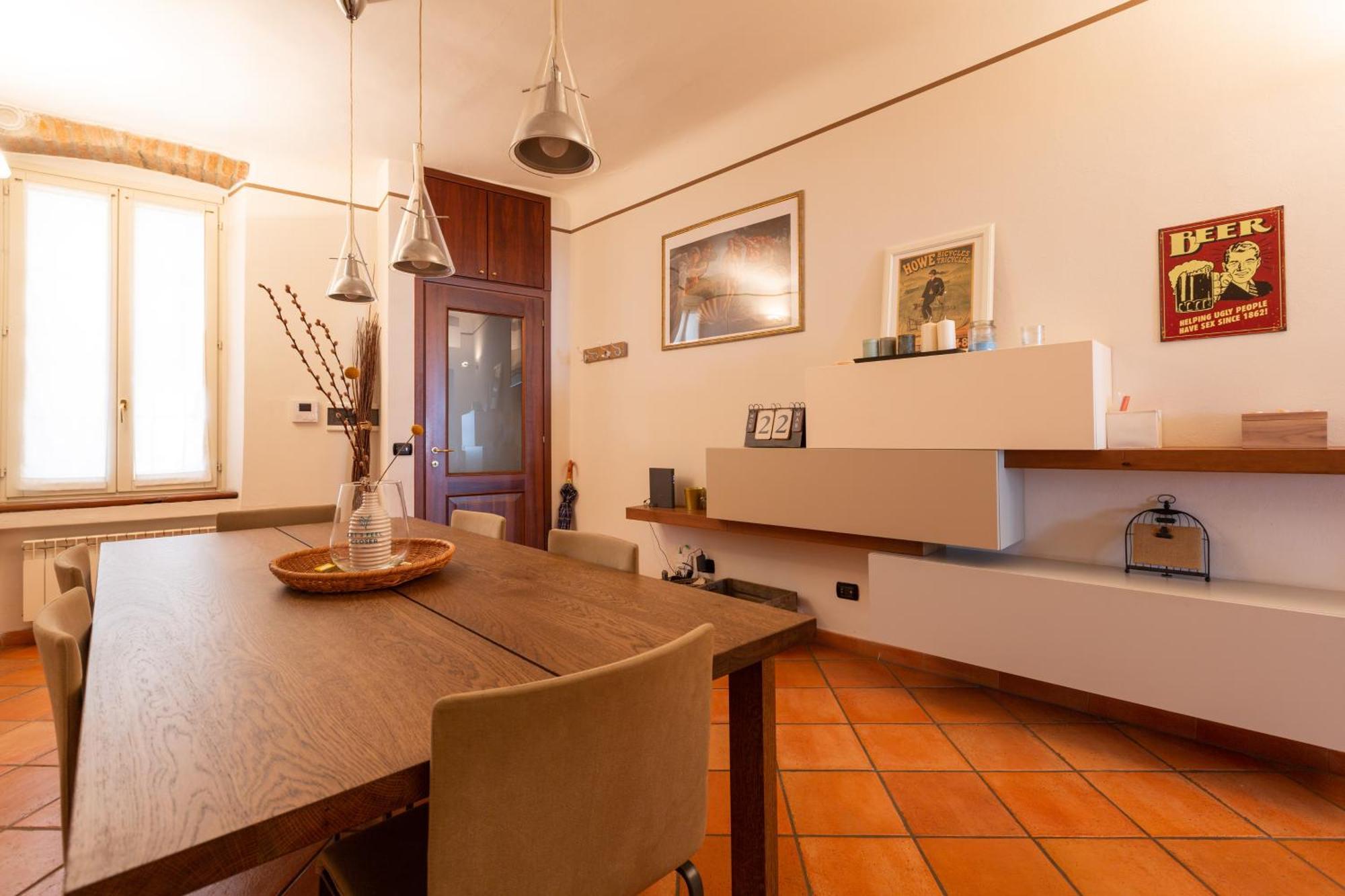 Cosy Two Bedroom Close To Navigli Apartment *