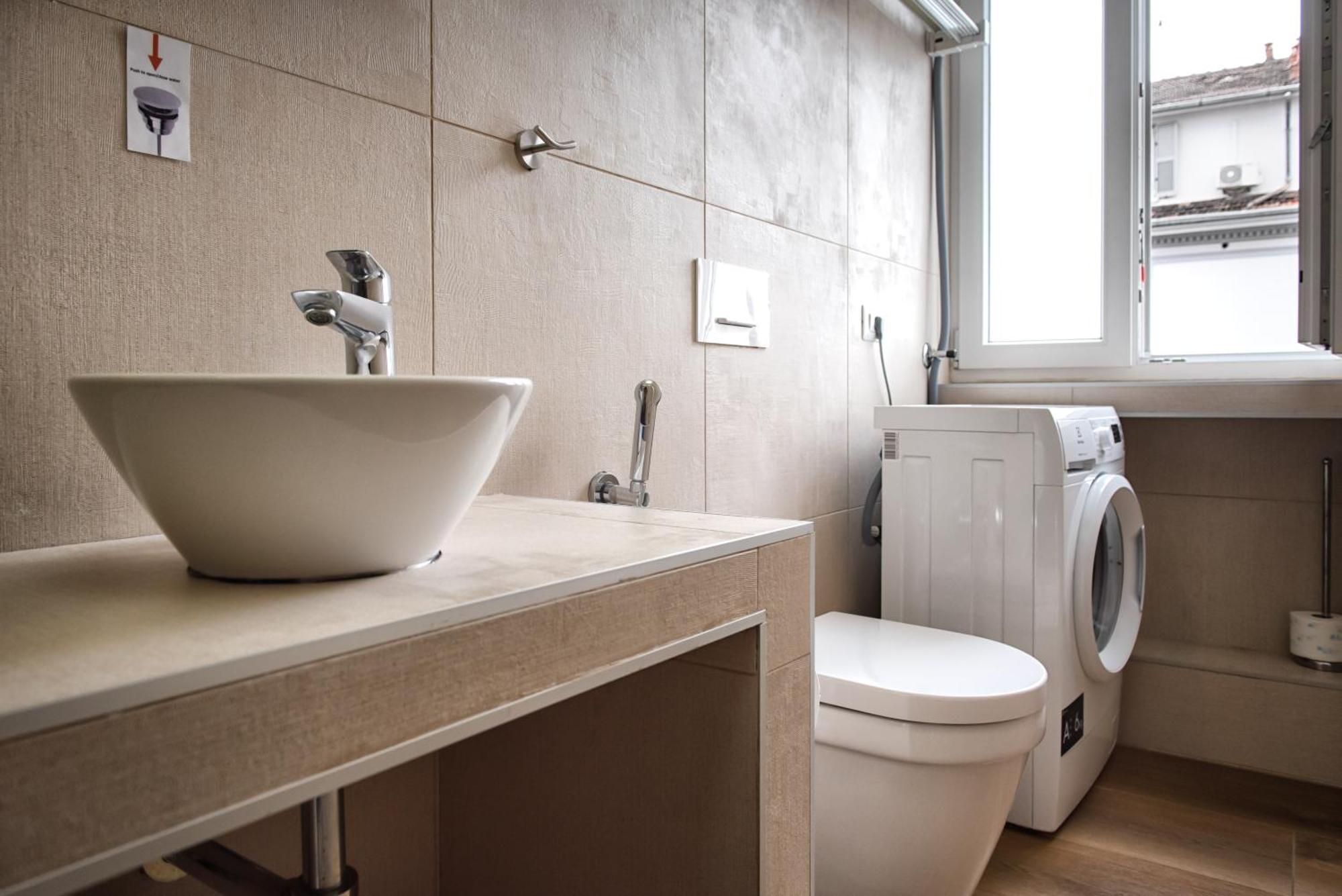 Appartement Luxury Cozy By Station - Cafe Milaan
