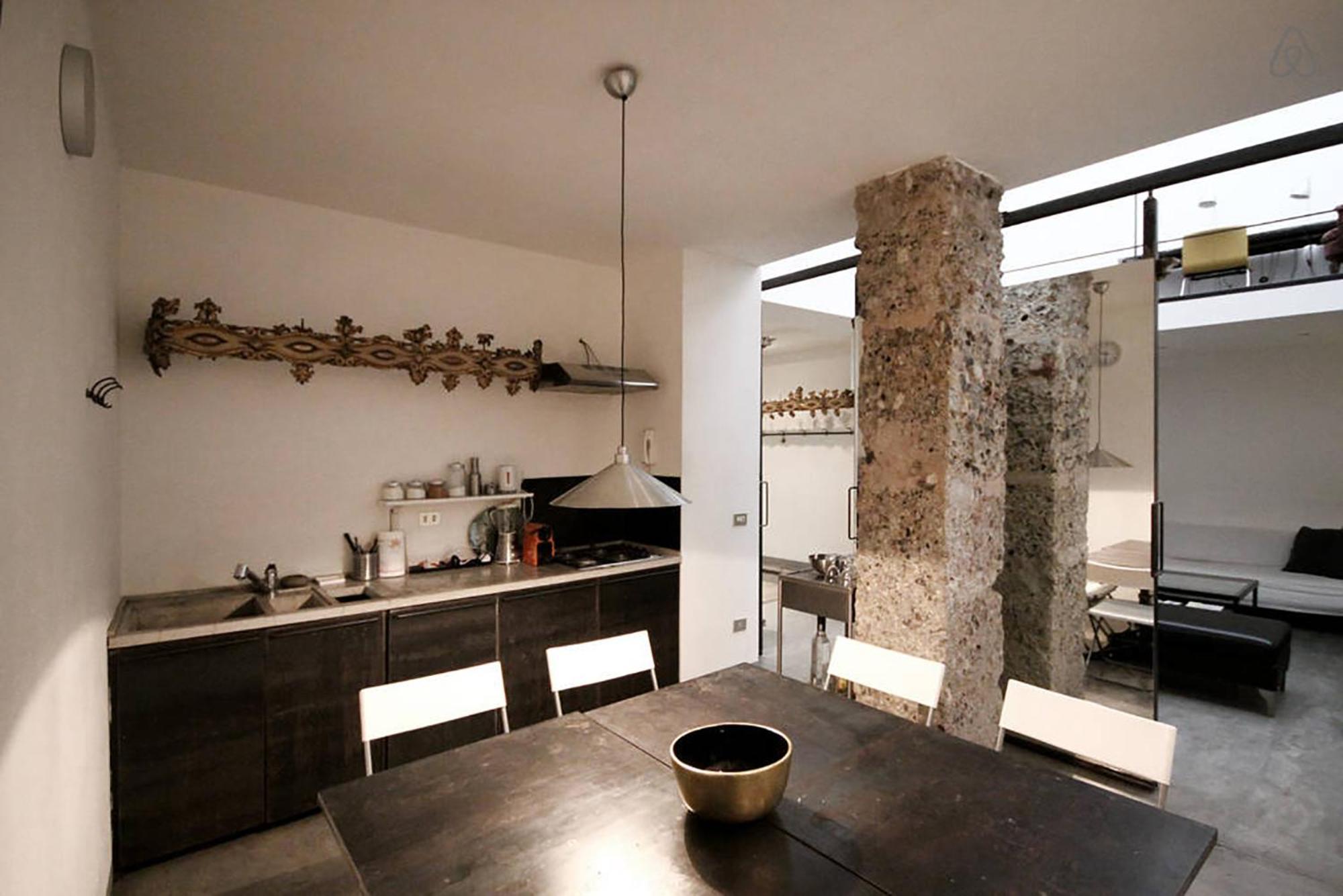 Dhomes - And Apartment