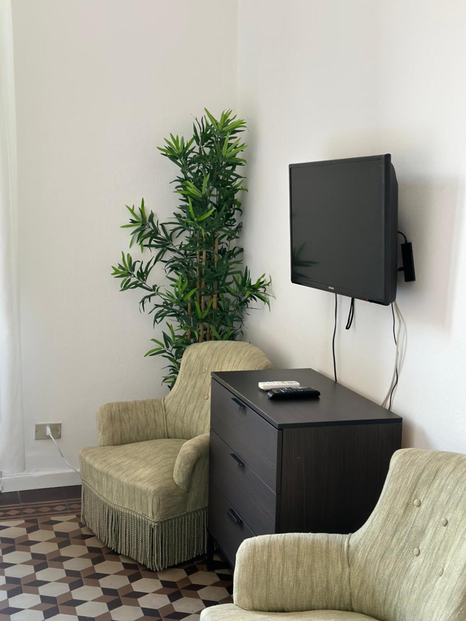 Xenia - Bright And Elegant Apartment Milan
