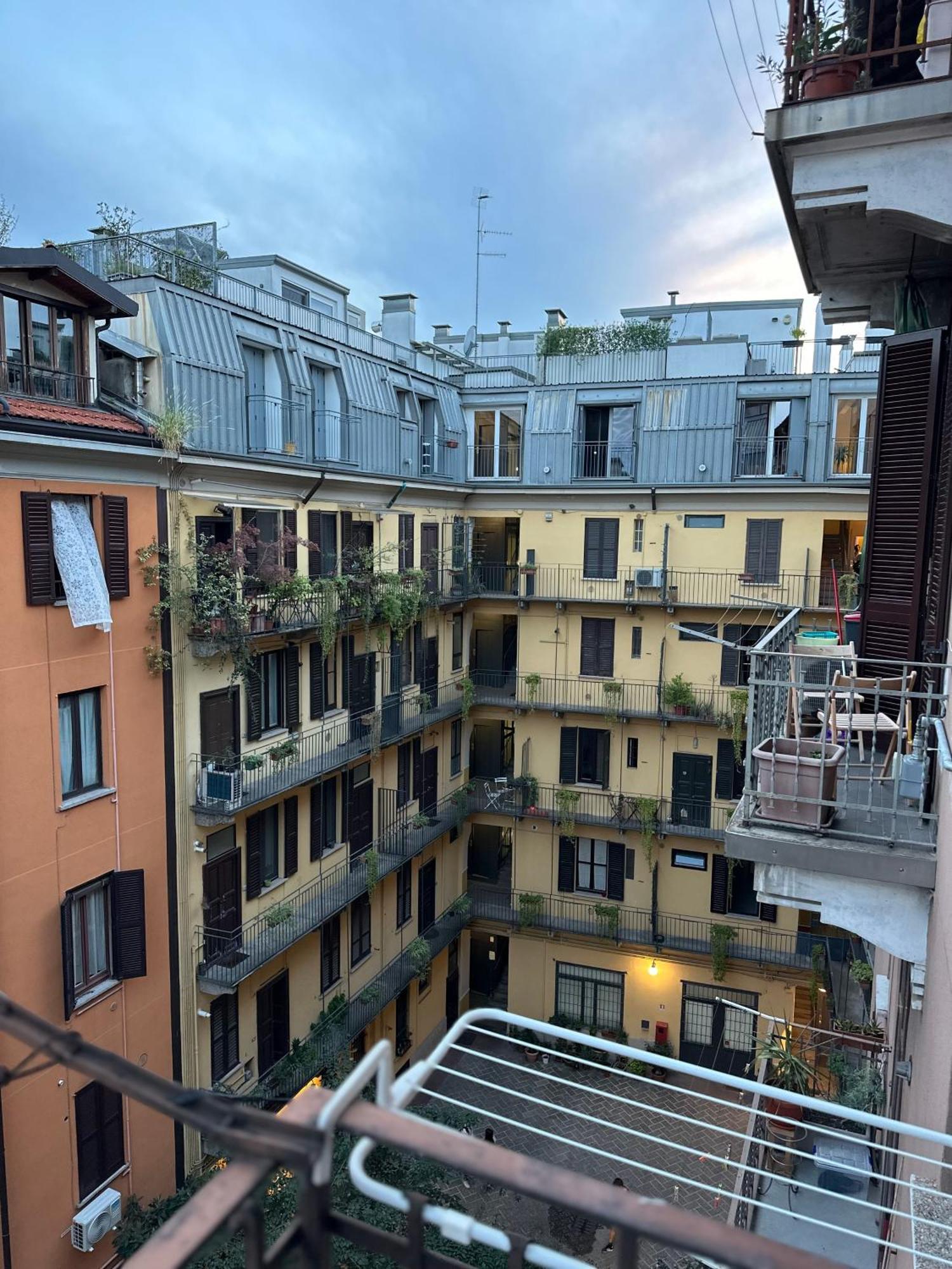 Xenia - Bright And Elegant Milan