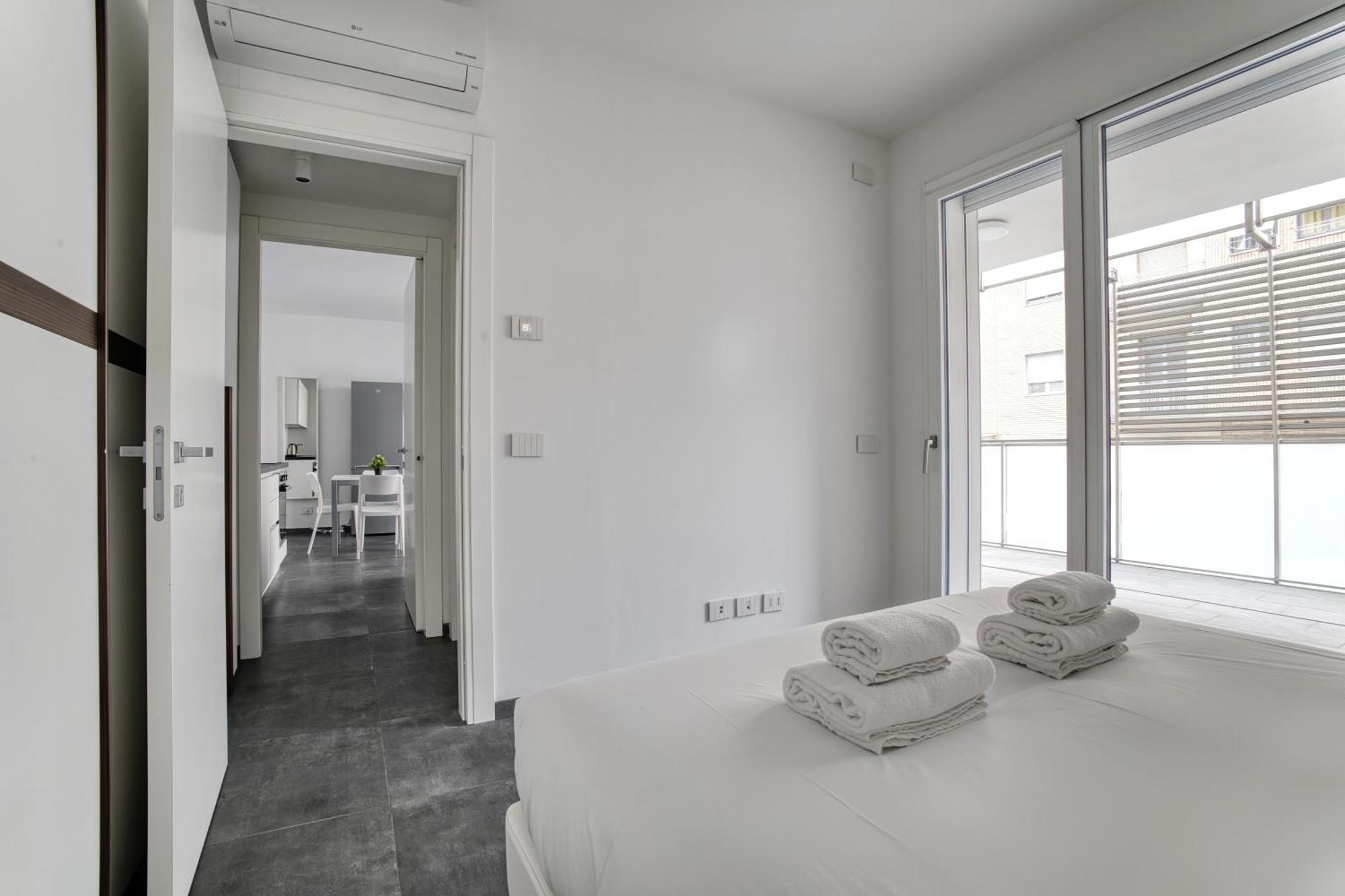 Just Urban - With 40sqm Terrace - Solari *