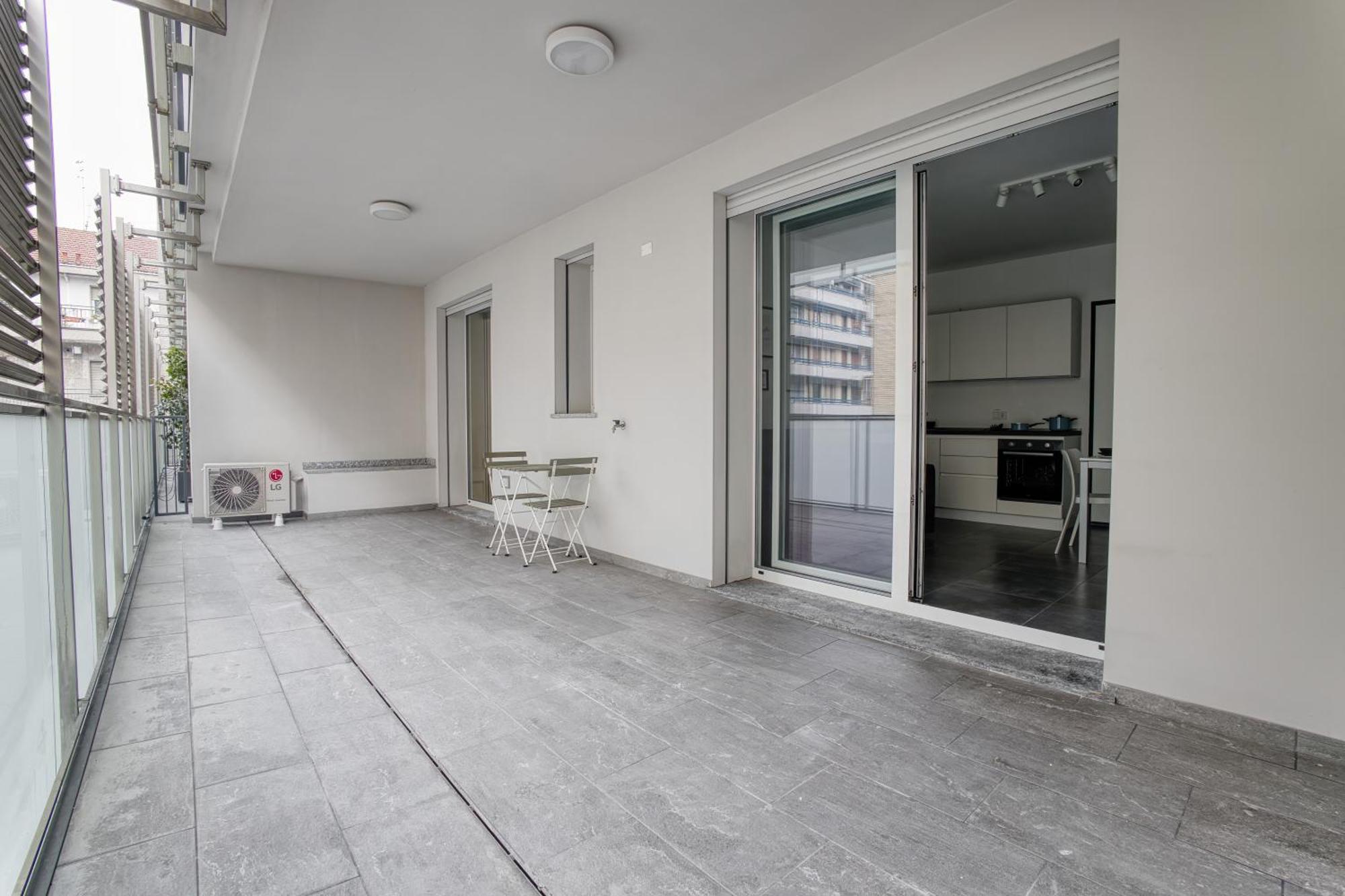 Just Urban - With 40sqm Terrace - Solari *