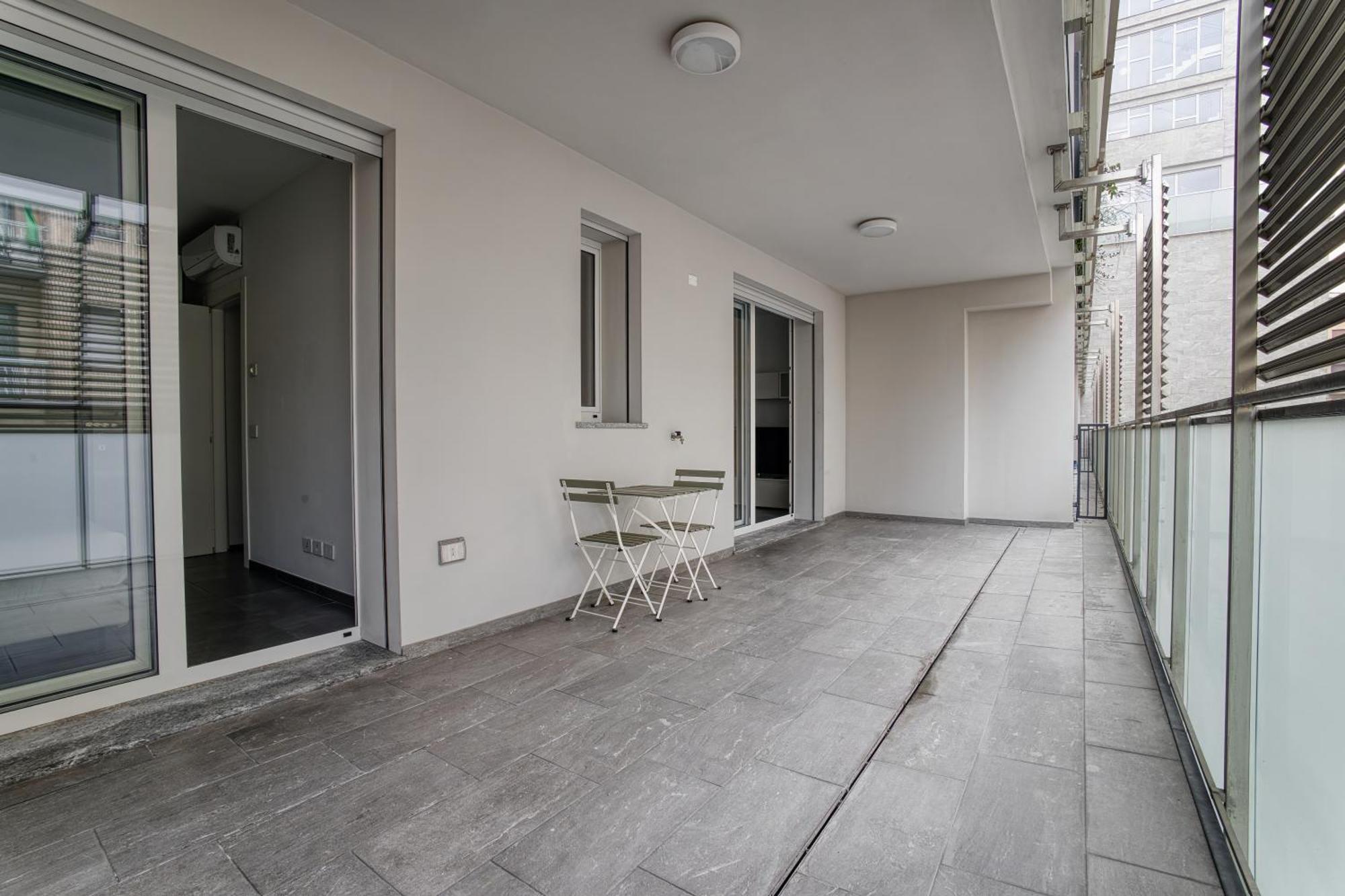 Just Urban - With 40sqm Terrace - Solari *
