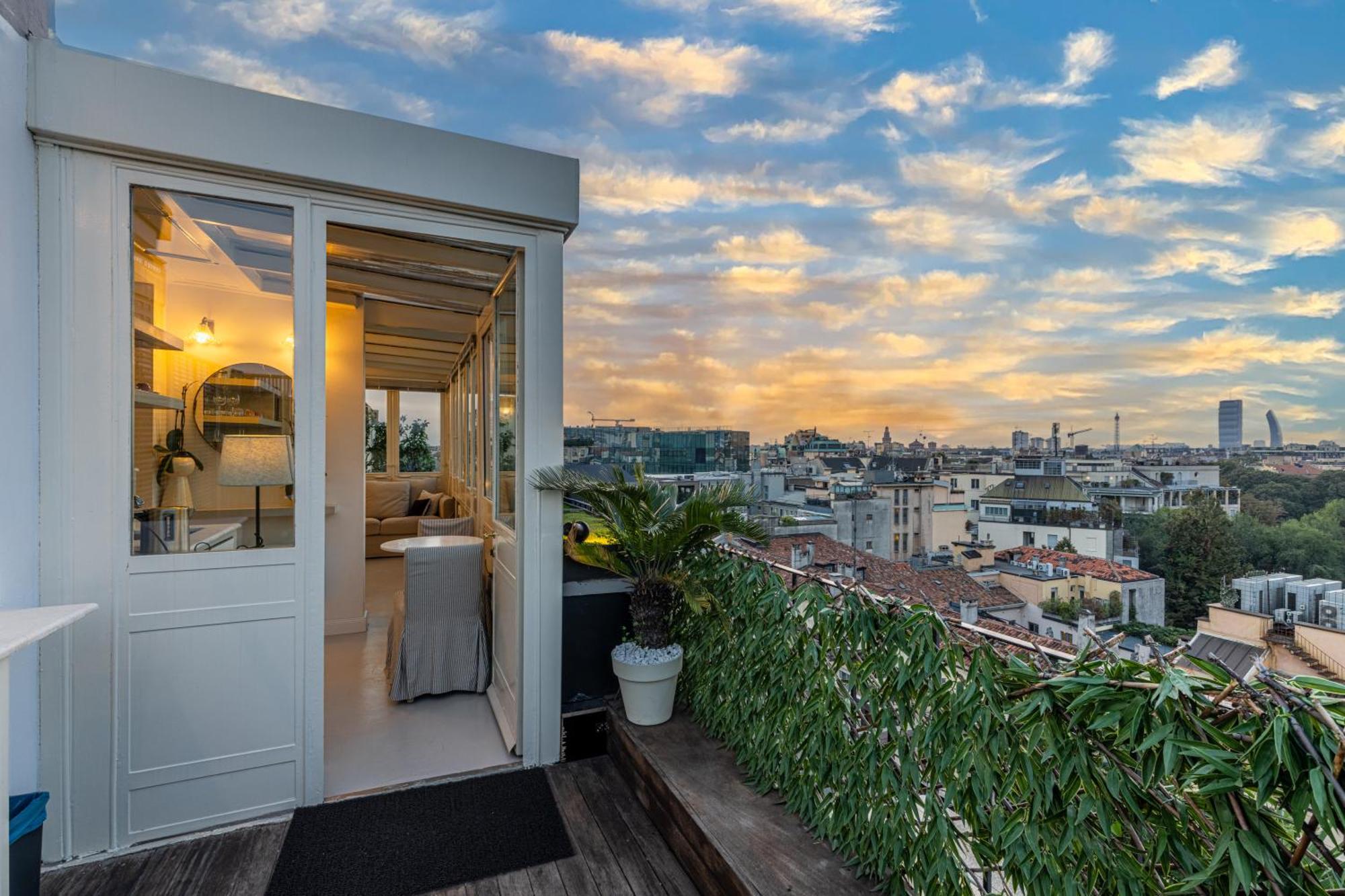 Luxury Penthouse With Jacuzzi & 360 View Rooftop Milano