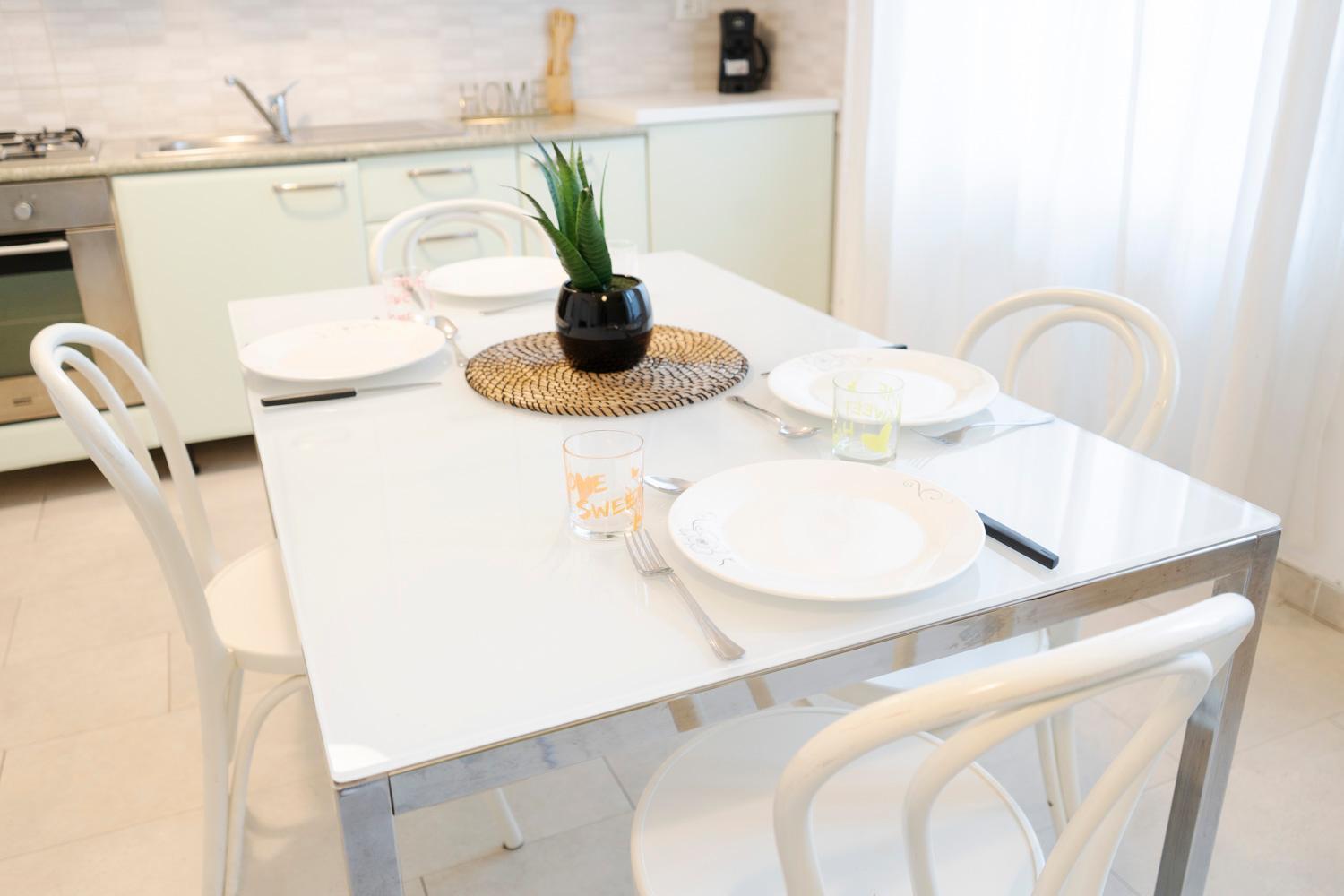 Ve2 Isola Cool • Exclusive • * Milano