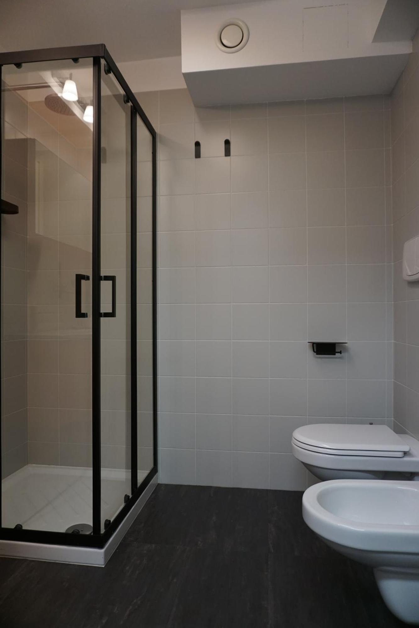 Space Loft - Close To M5 Subway - Free Parking - Sky & Netflix Tv Appartamento *