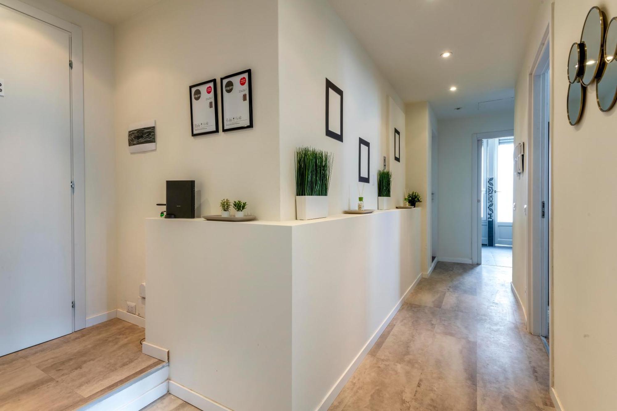 Elegant Brand New Near Duomo * Mailand