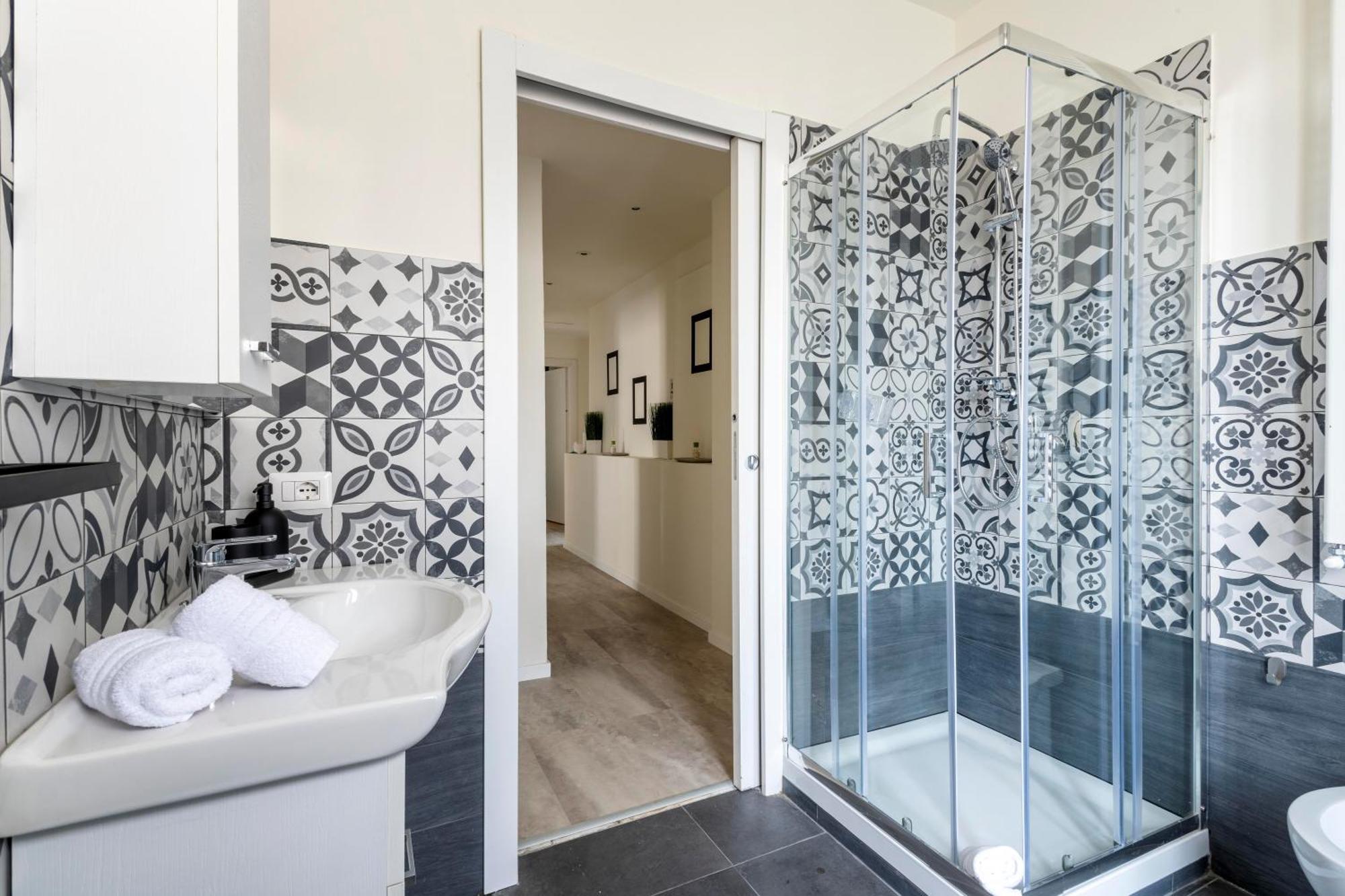Apartment Elegant Brand New Near Duomo Mailand