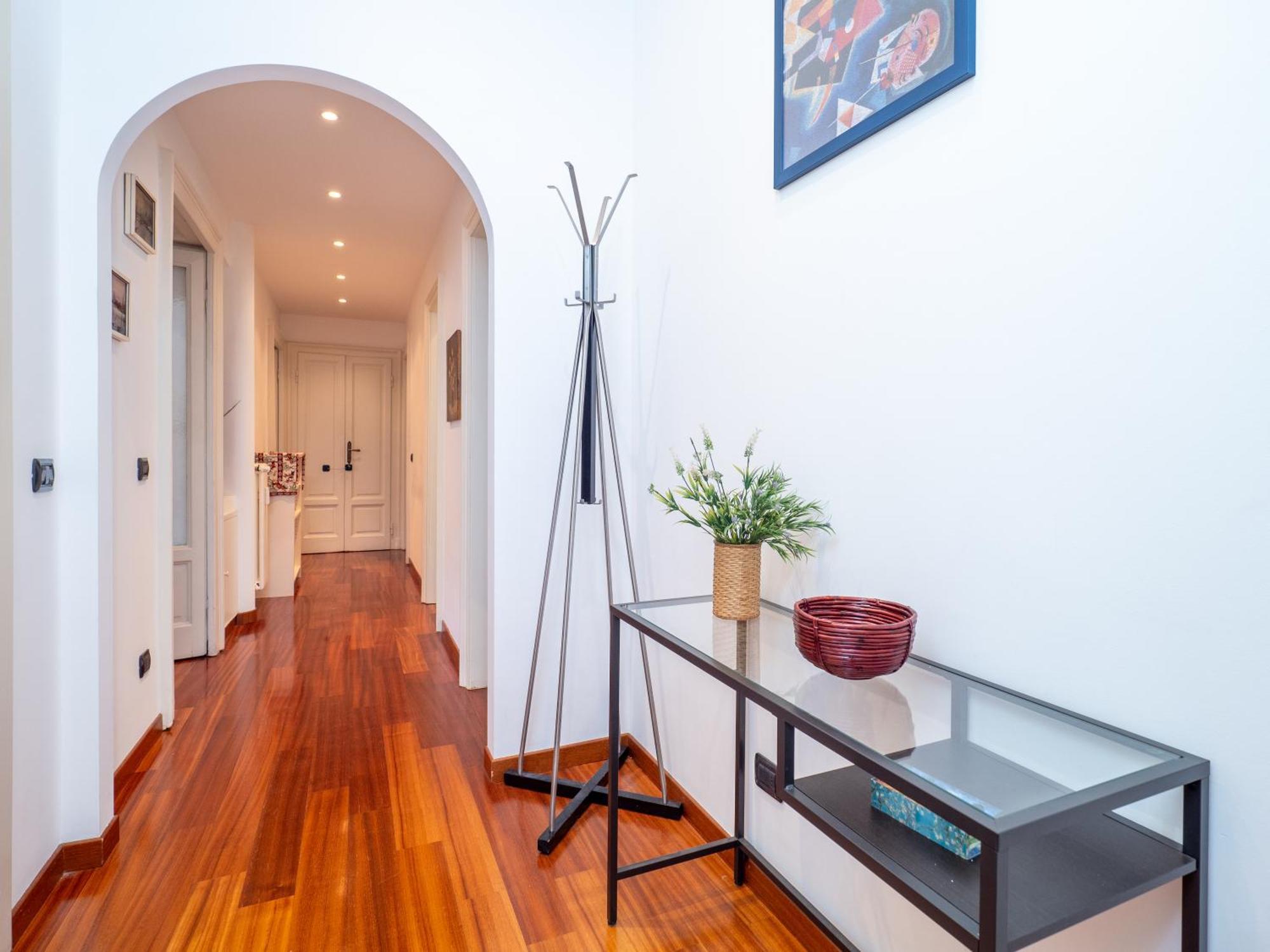 Luxury In The Most Iconic Avenue Of Lejlighed