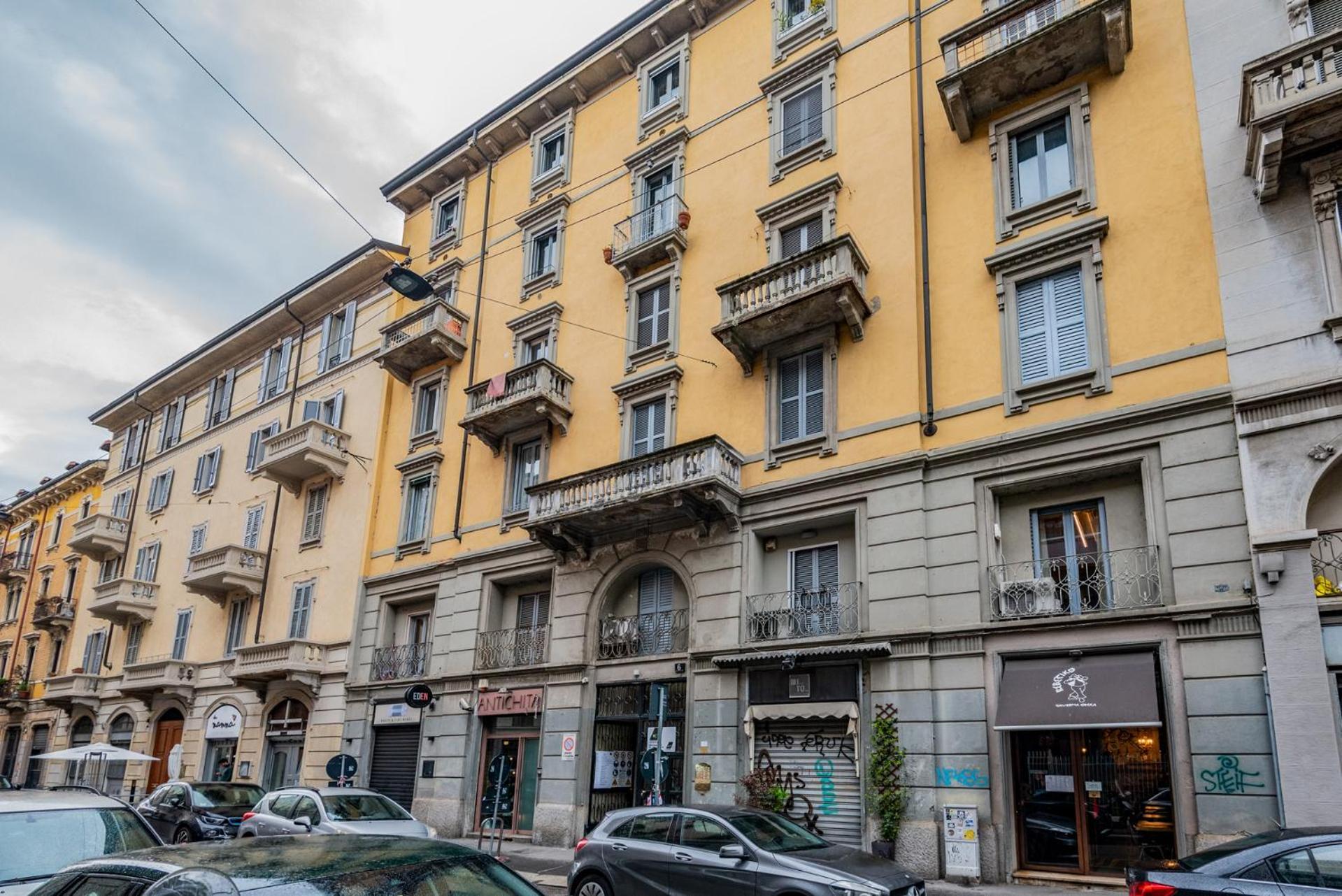 Via Cagnola Arco Della Pace 4pax-wifi Milaan