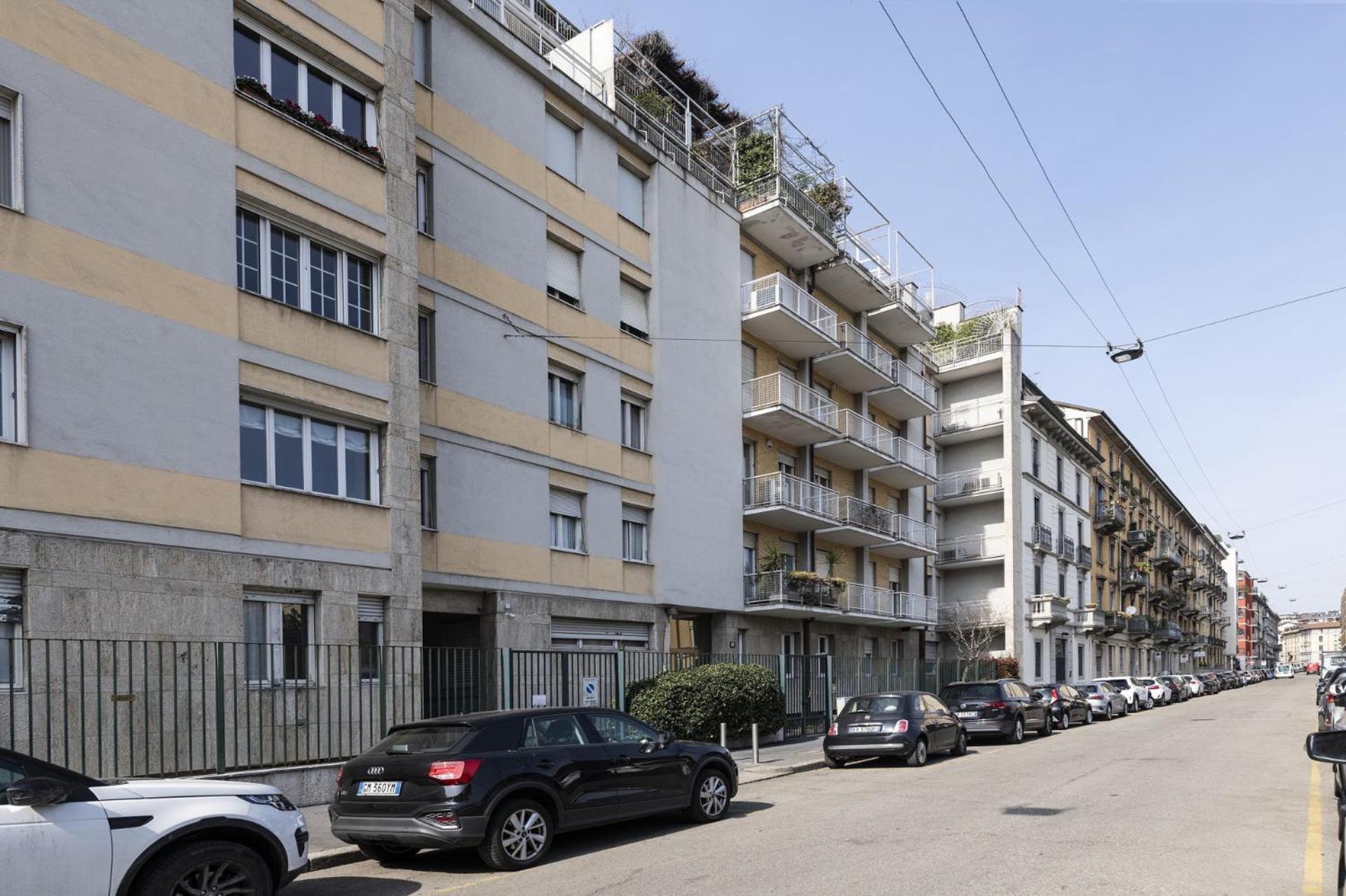 Easylife - Monolocale Con Balcone In Risorgimento * Milaan