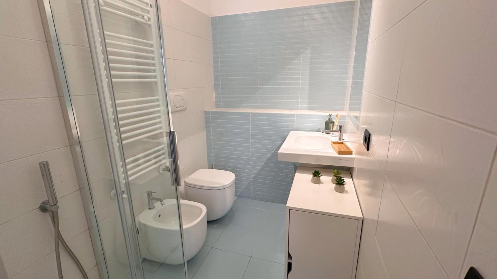Ihost - Dupre 16 * Milano