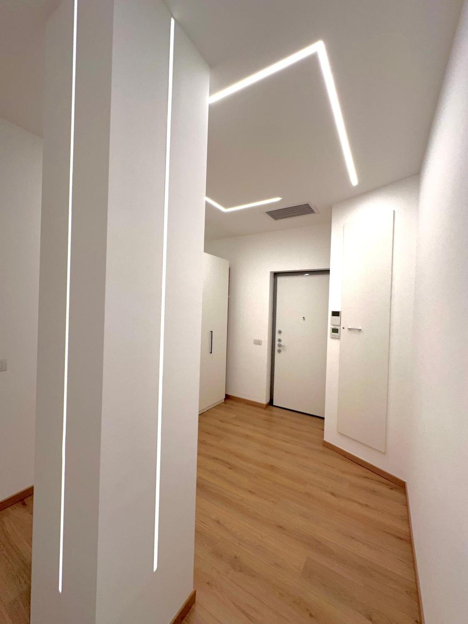 Domus - Skyline Piazzale Loreto * Milano