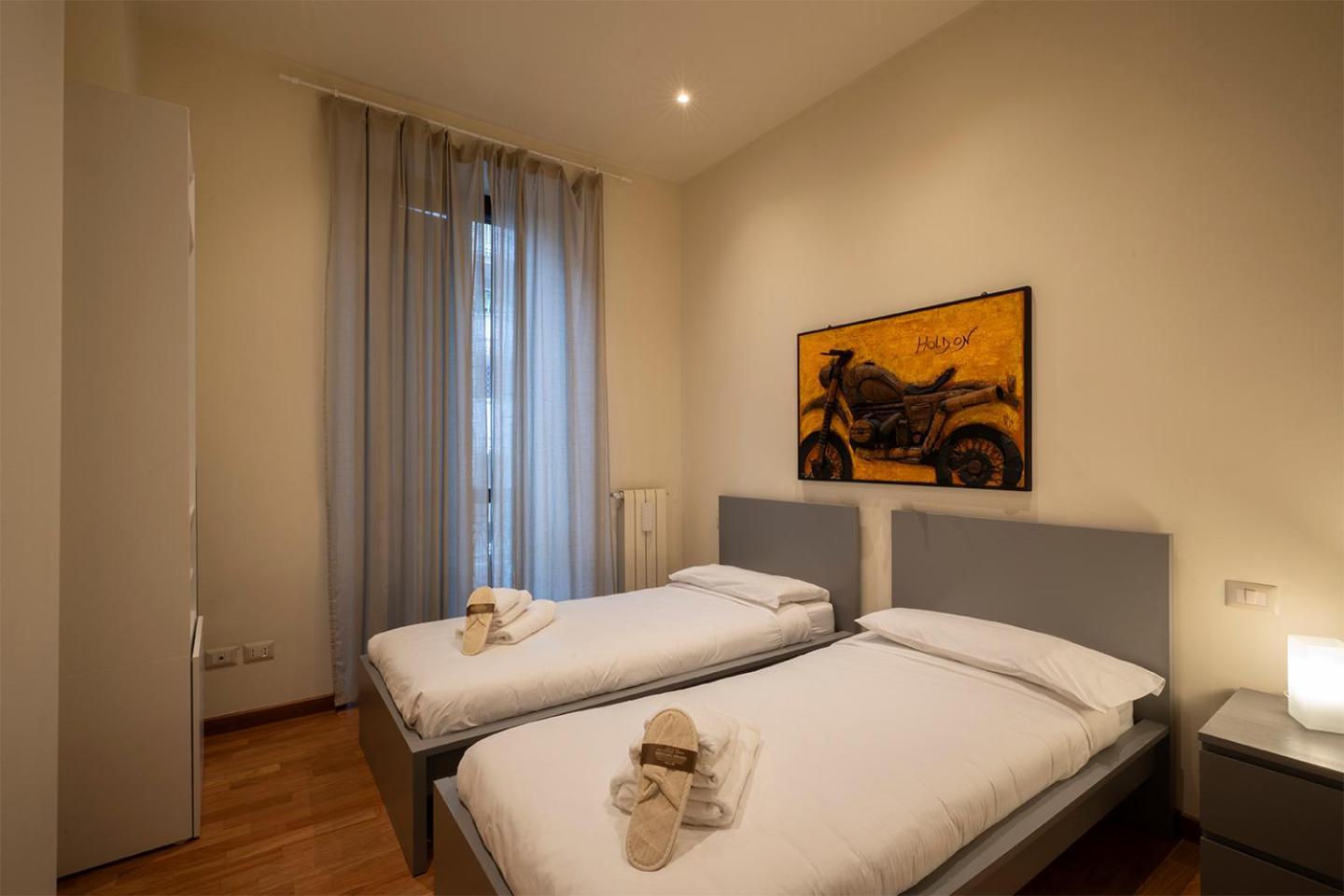 First Moon-emme Loft Milan